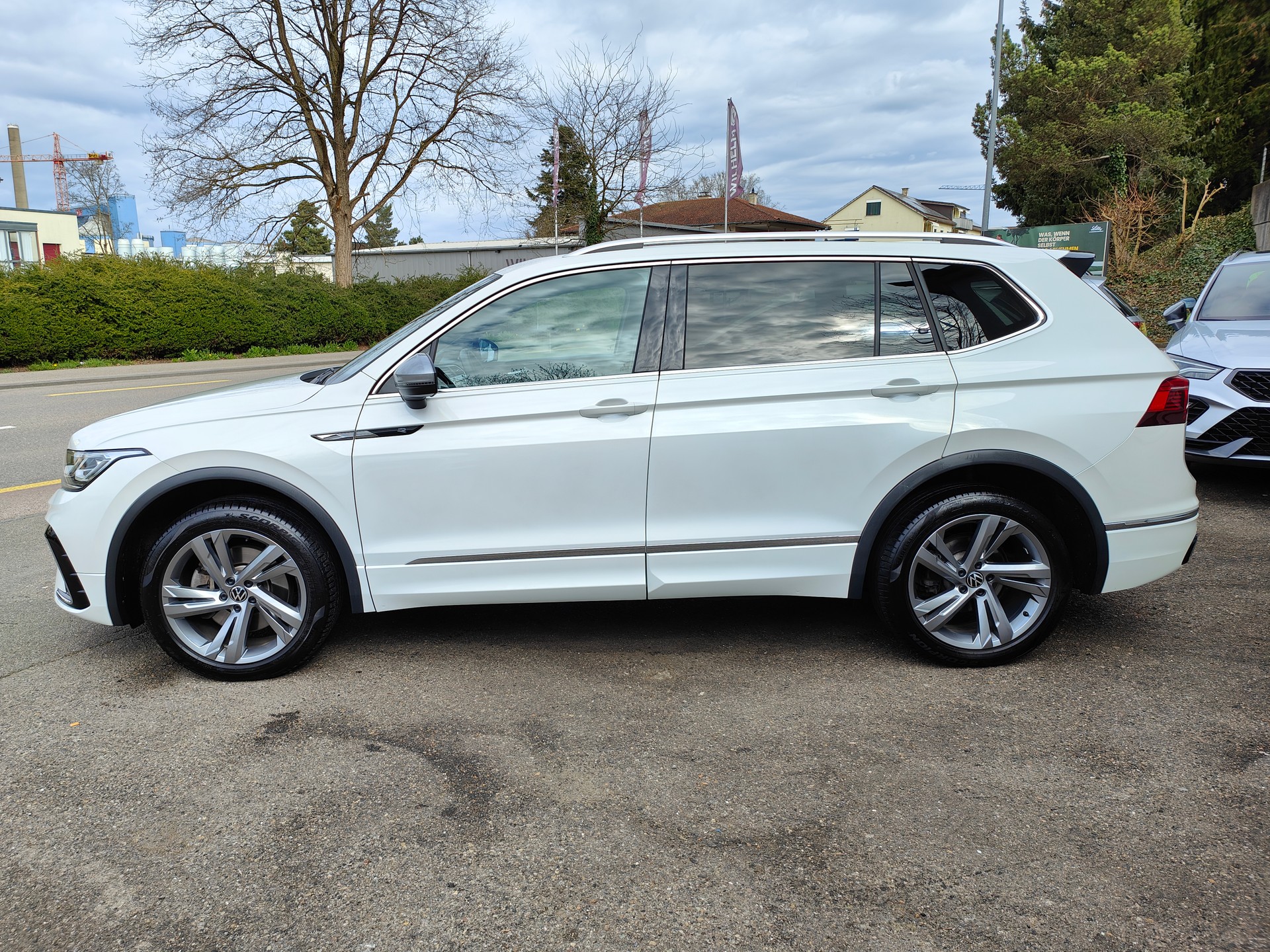 VW Tiguan Allspace 2.0 TDI SCR R-Line 4Motion DSG-showroom-element-3