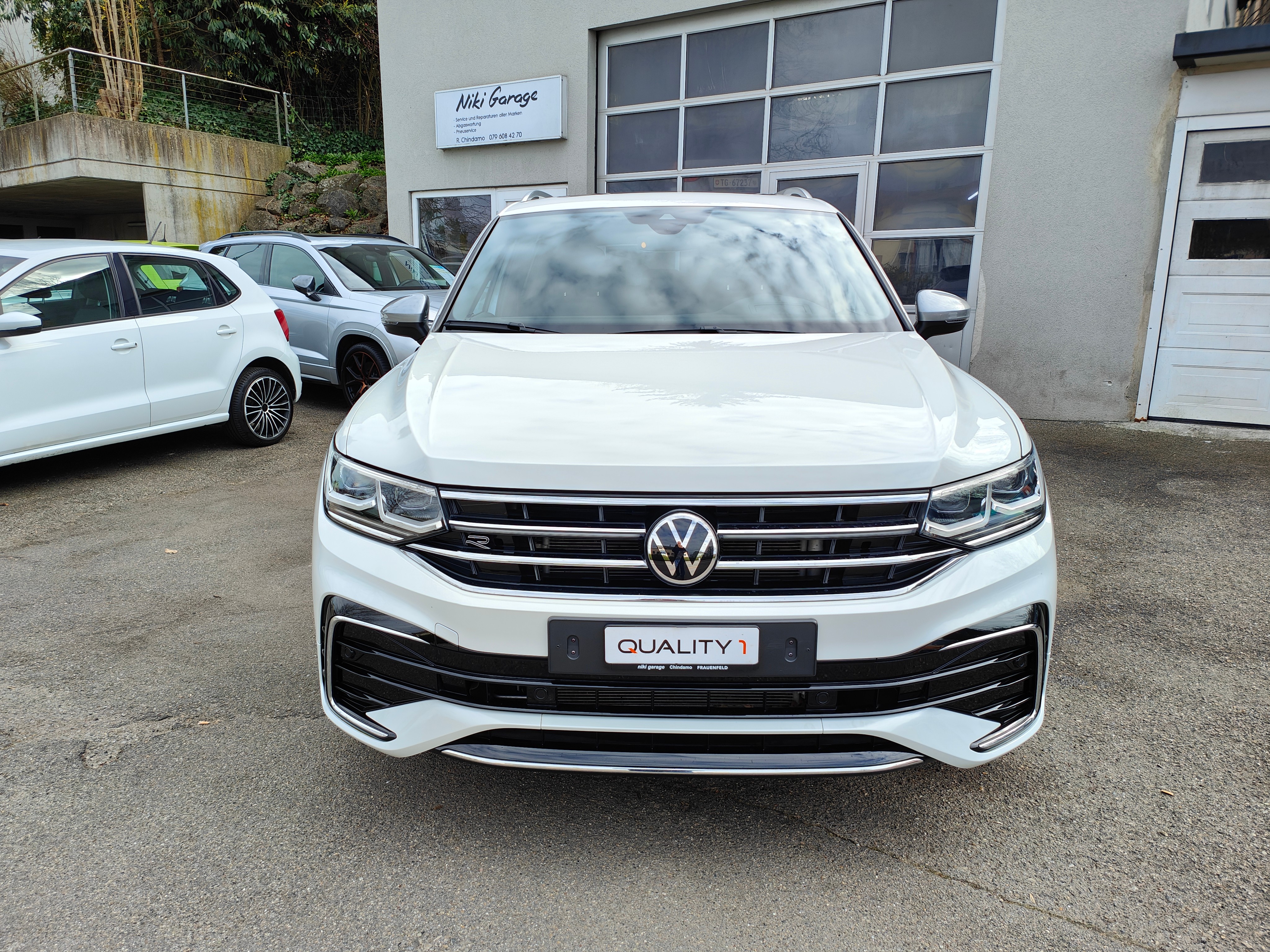 VW Tiguan Allspace 2.0 TDI SCR R-Line 4Motion DSG – Ansicht 2