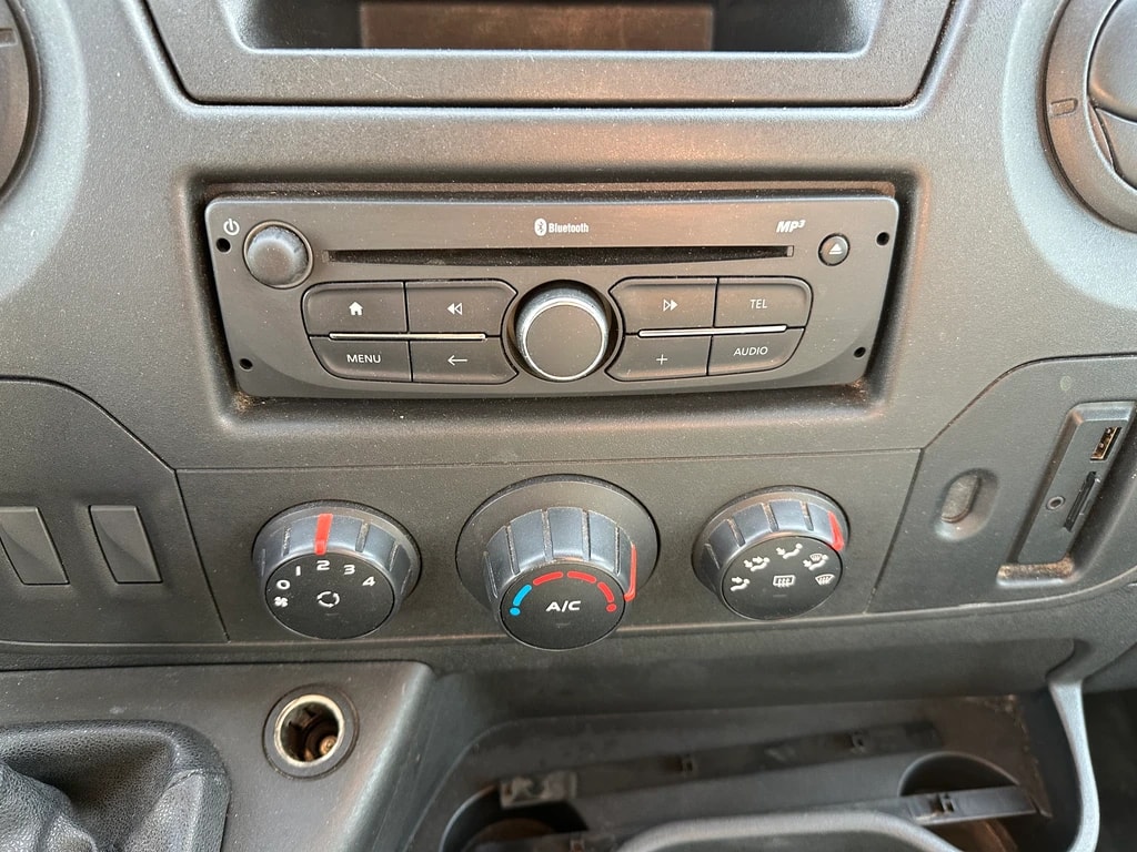 RENAULT Master T35 dCi130 L3-image-10