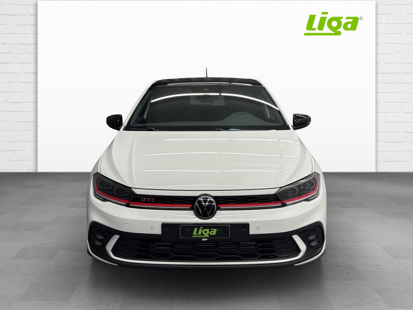 VW Polo 2.0 TSI GTI DSG-image-2