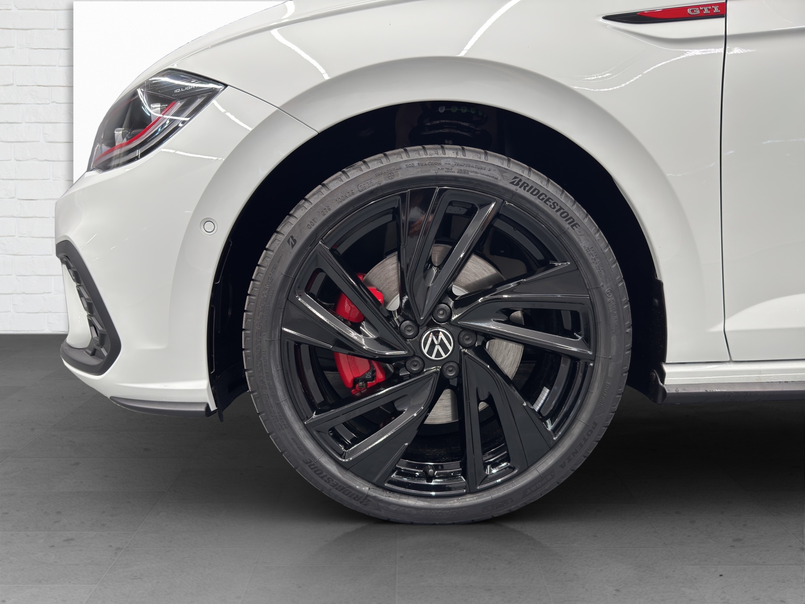 VW Polo 2.0 TSI GTI DSG-image-5
