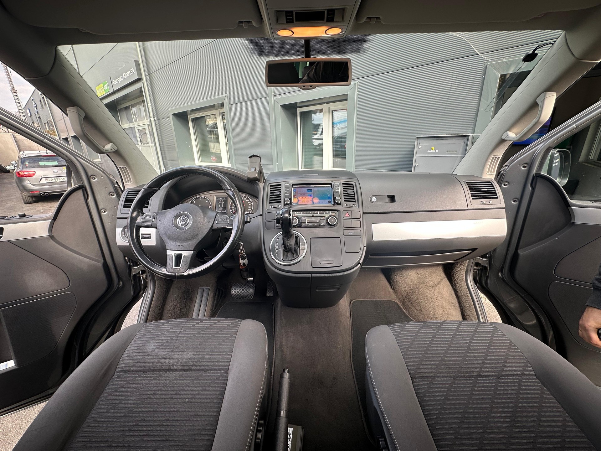 VW T5 Multivan 2.0 Bi-TDI CR Comfortline 4Motion DSG-image-15