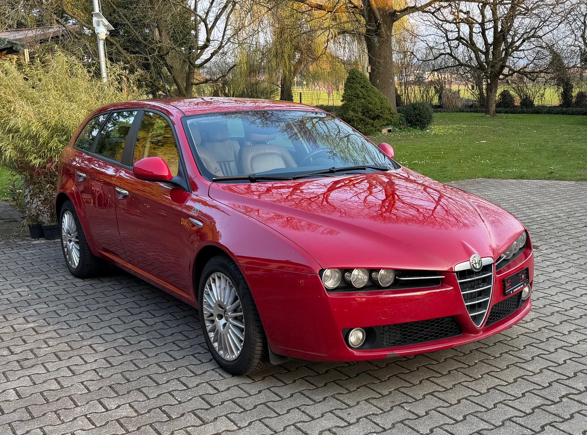 ALFA ROMEO 159 Sportwagon 2.4 JTD Distinctive Q-Tronic-image-0