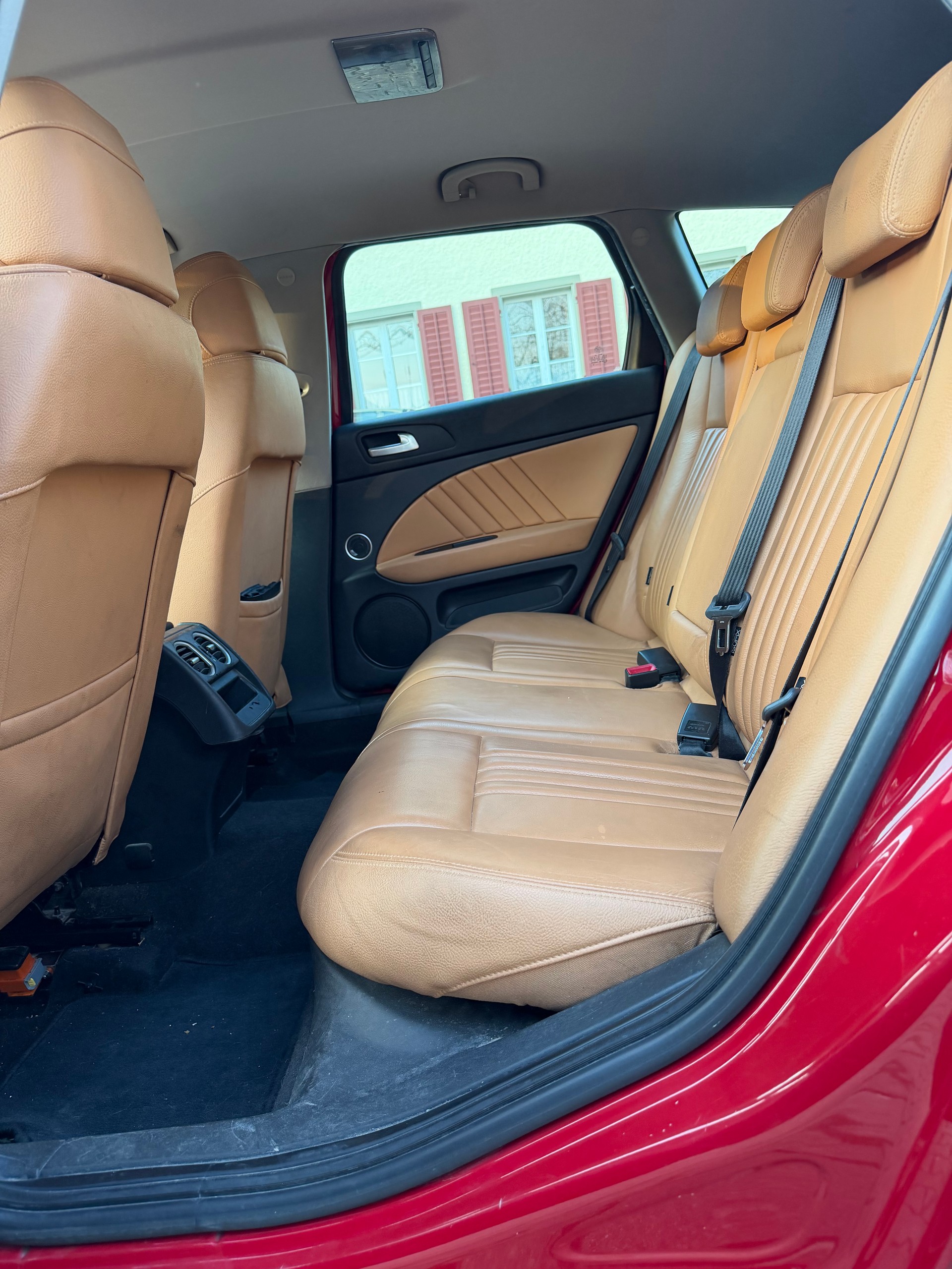ALFA ROMEO 159 Sportwagon 2.4 JTD Distinctive Q-Tronic-image-6