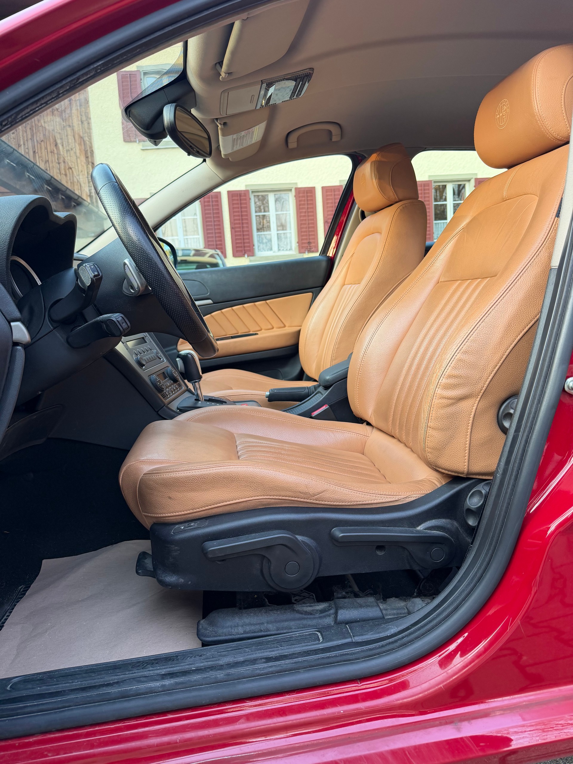 ALFA ROMEO 159 Sportwagon 2.4 JTD Distinctive Q-Tronic-image-5