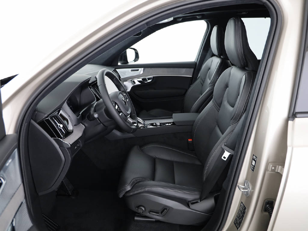 VOLVO XC90 2.0 T8 TE XCLUSIVE Ultra Dark eAWD-image-1