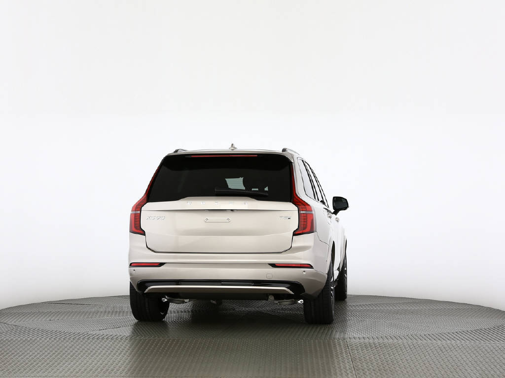 VOLVO XC90 2.0 T8 TE XCLUSIVE Ultra Dark eAWD-image-10
