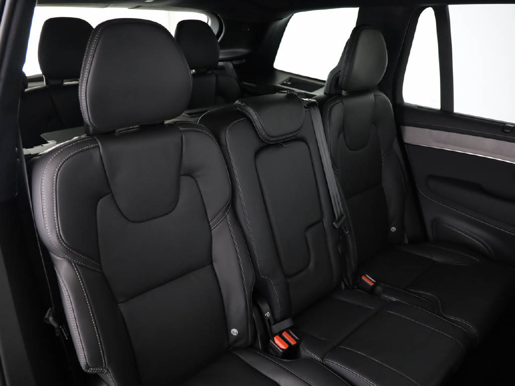 VOLVO XC90 2.0 T8 TE XCLUSIVE Ultra Dark eAWD-image-3