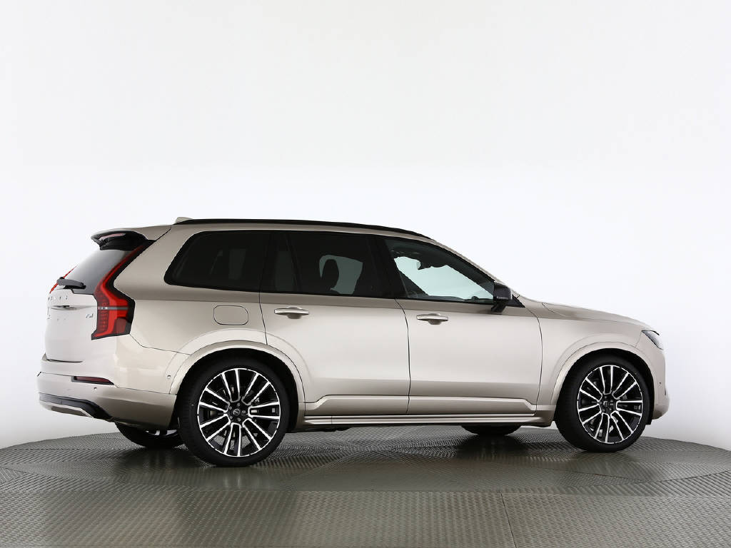 VOLVO XC90 2.0 T8 TE XCLUSIVE Ultra Dark eAWD-image-14