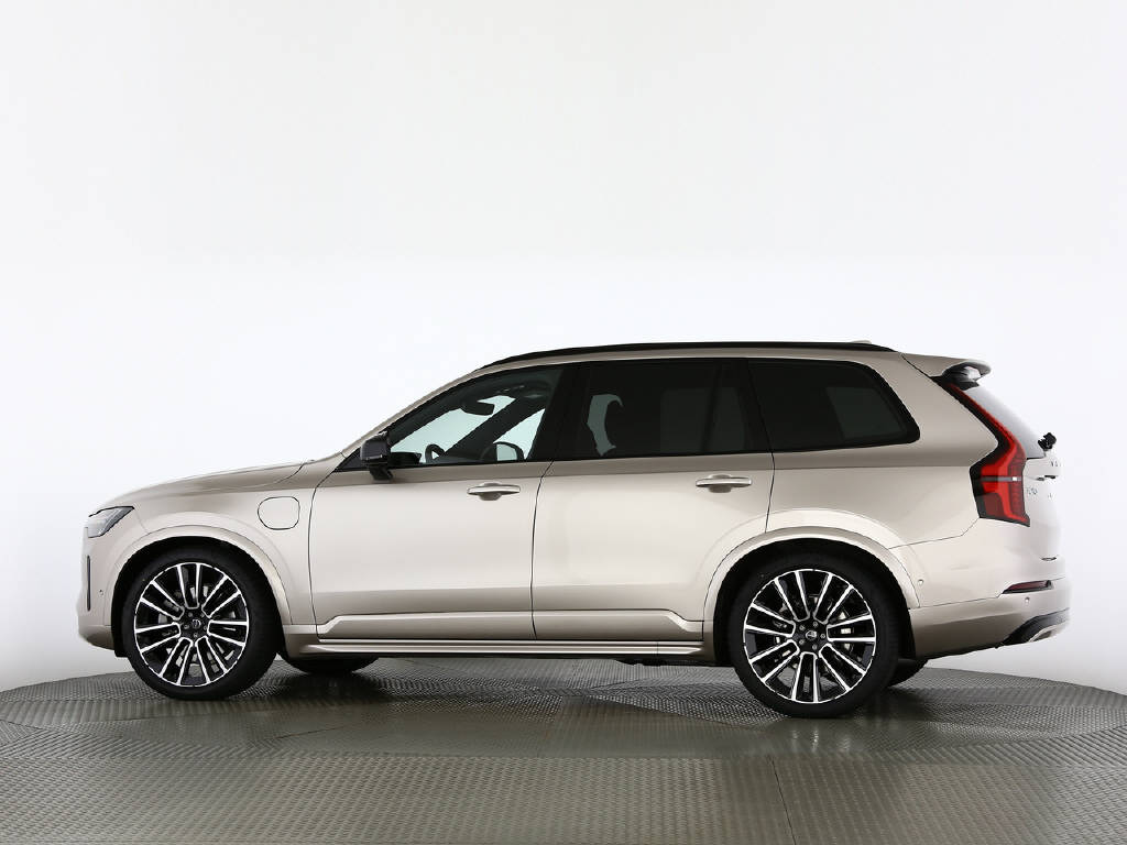 VOLVO XC90 2.0 T8 TE XCLUSIVE Ultra Dark eAWD-image-29