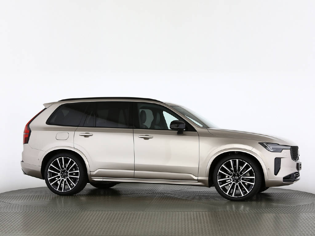 VOLVO XC90 2.0 T8 TE XCLUSIVE Ultra Dark eAWD-image-17