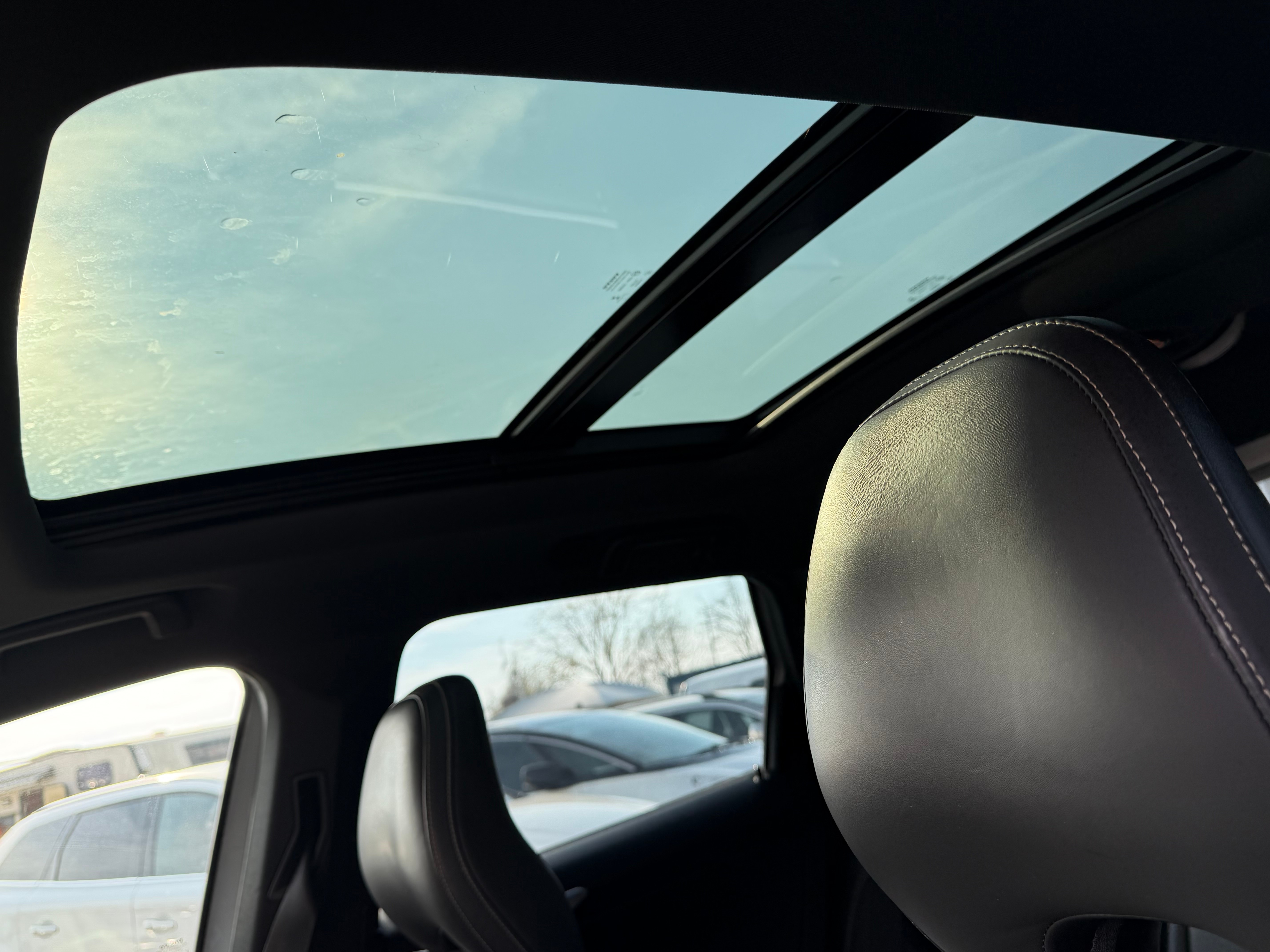 VOLVO XC60 T5 Momentum R-Design Geartronic — slika 13