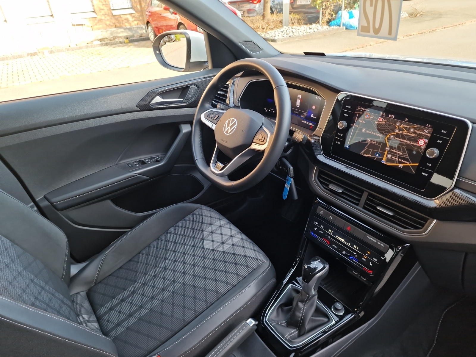 VW T-Cross 1.5 TSI EVO ACT R-Line DSG AHK-image-22