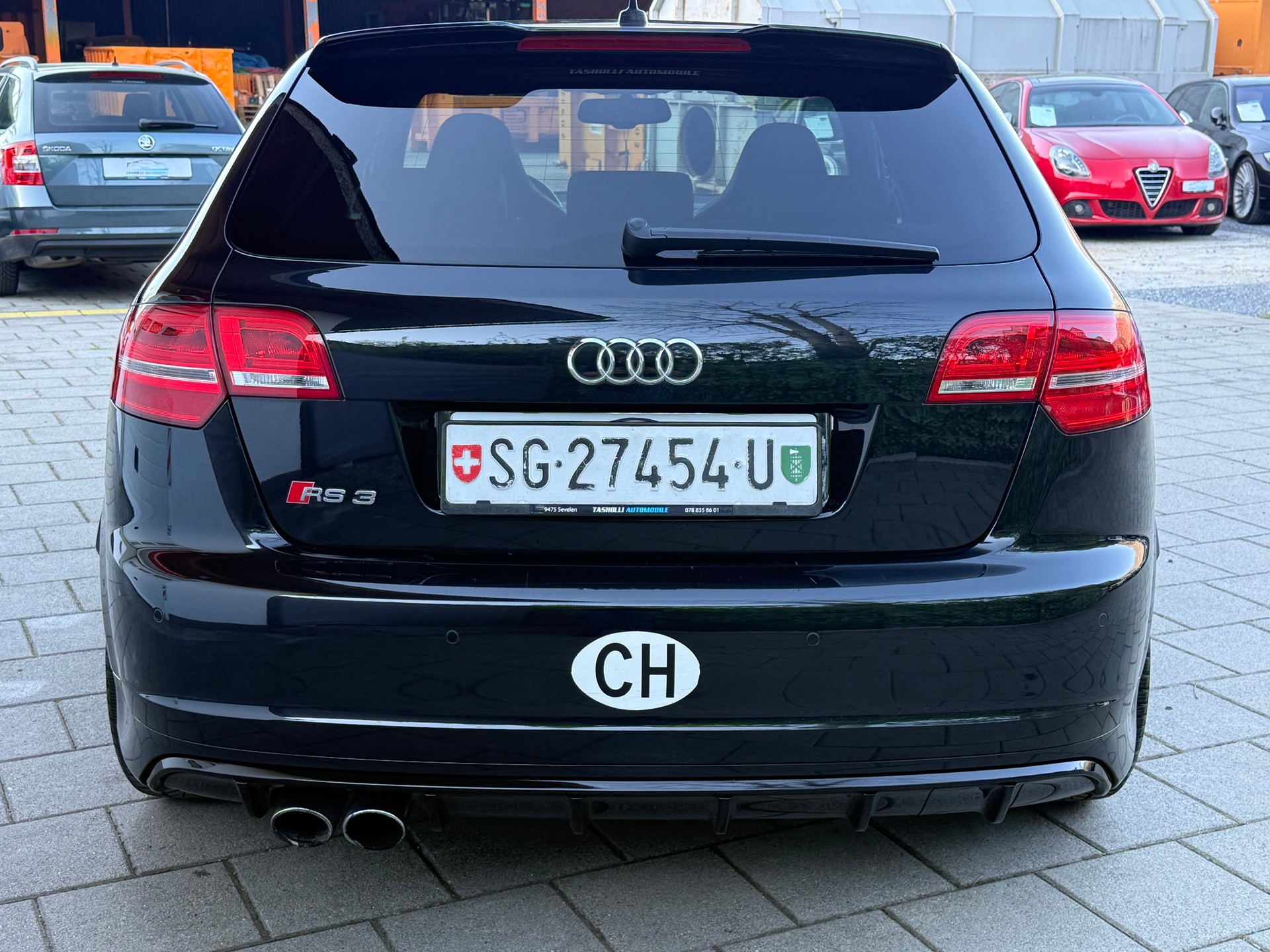 AUDI RS3 2.5 TFSI Quattro S-tronic-image-4