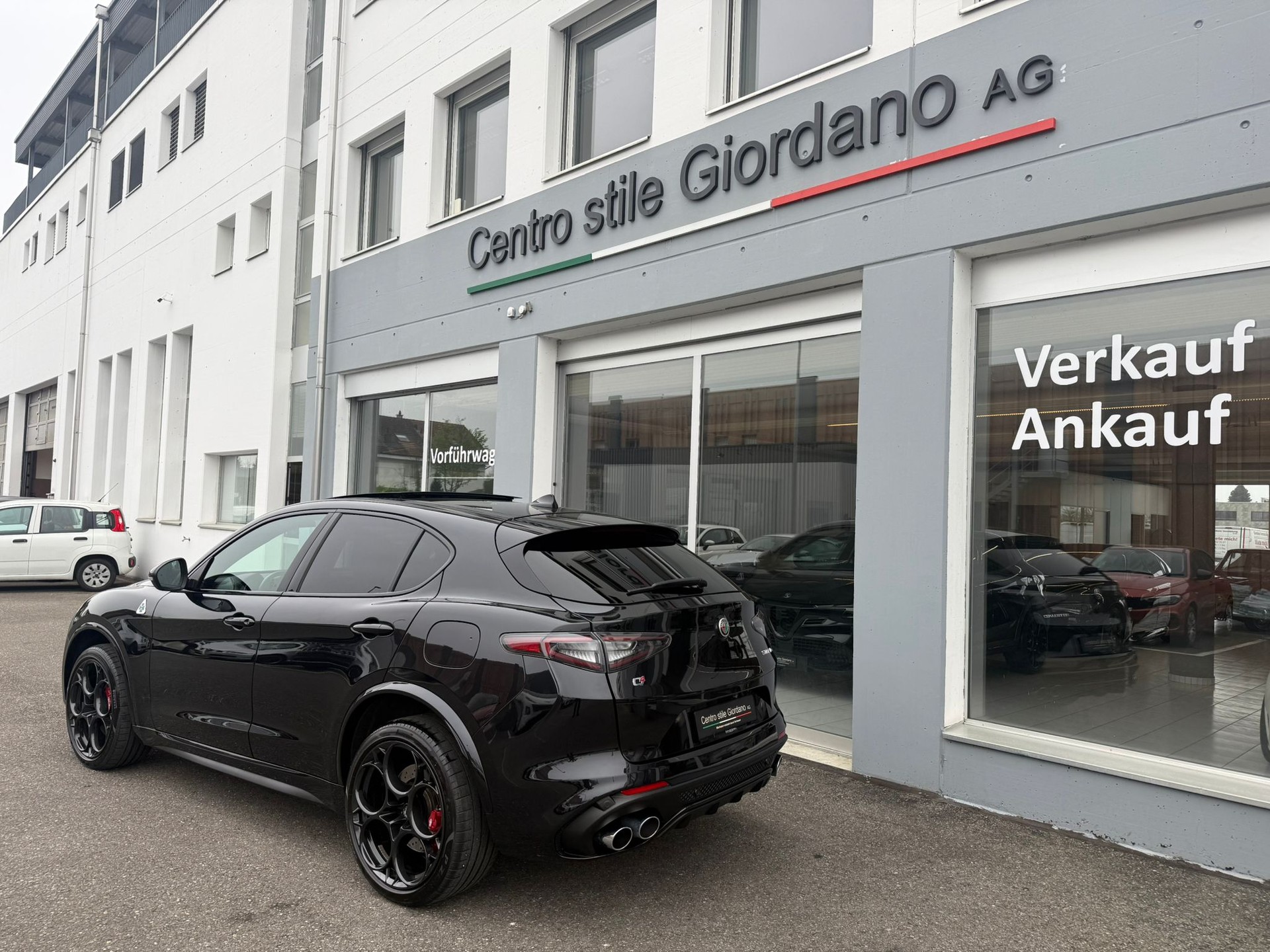 ALFA ROMEO Stelvio 2.9 V6 Quadrifoglio 520PS Q4 Sky AT8-showroom-element-2