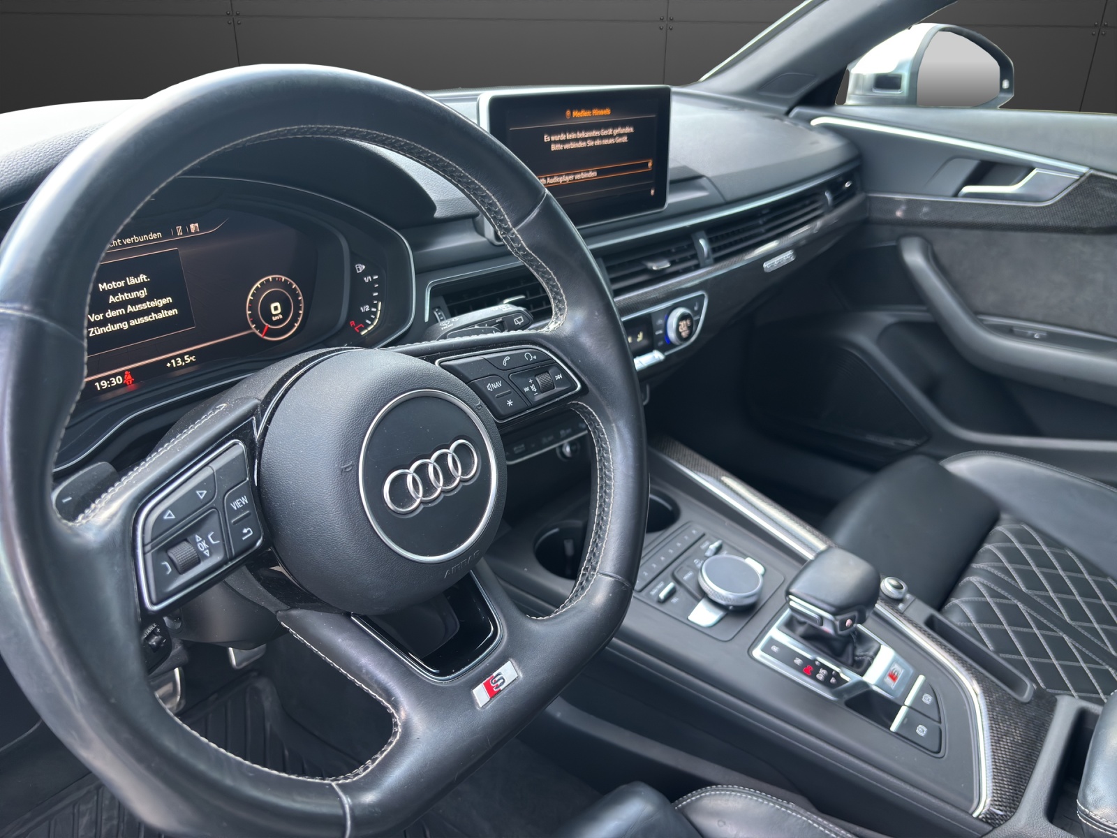 AUDI S4 Avant 3.0 TFSI quattro tiptronic-image-3