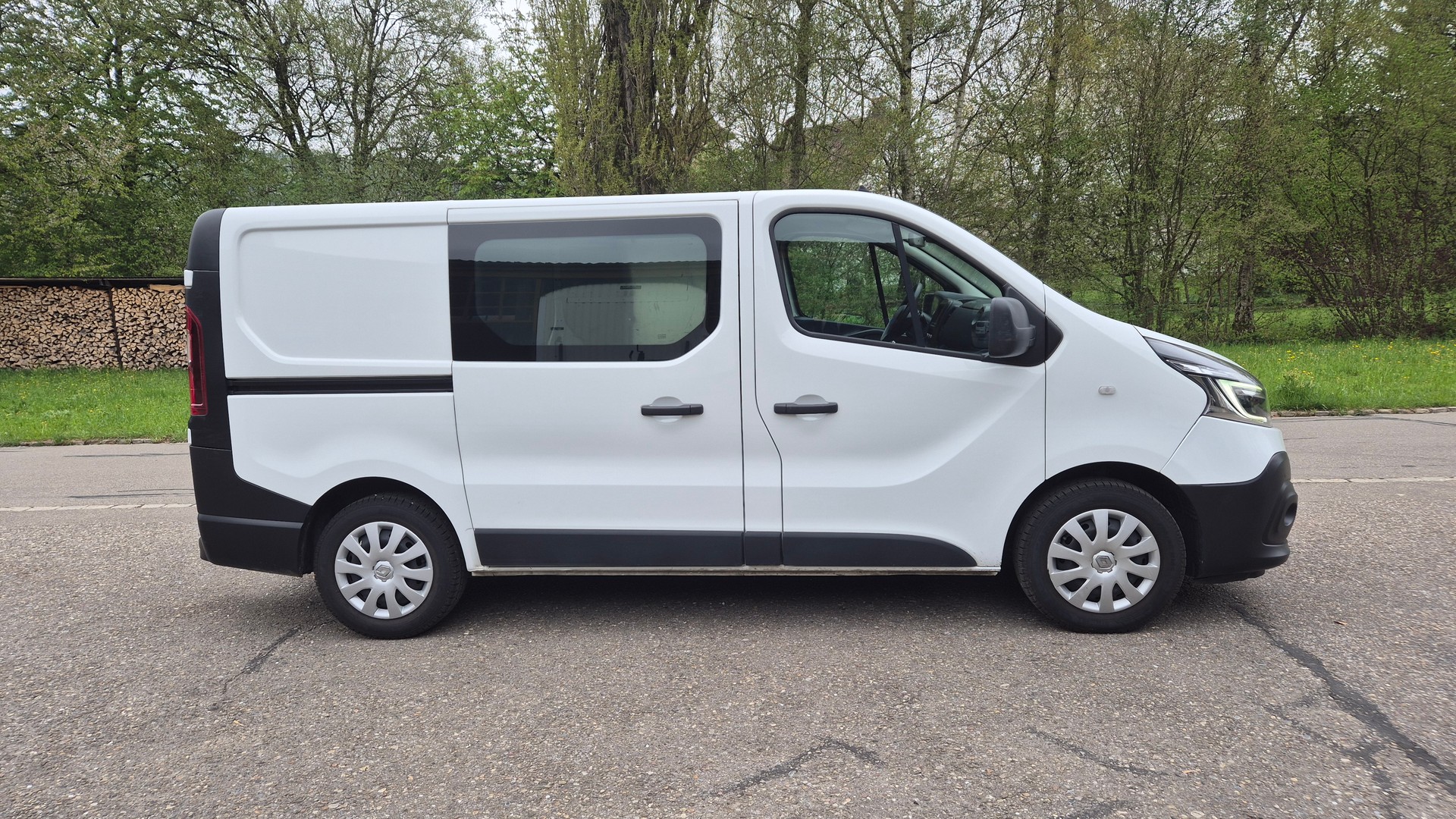 RENAULT Trafic 2.0 dCi 120 3.0t Business L1H1-image-4