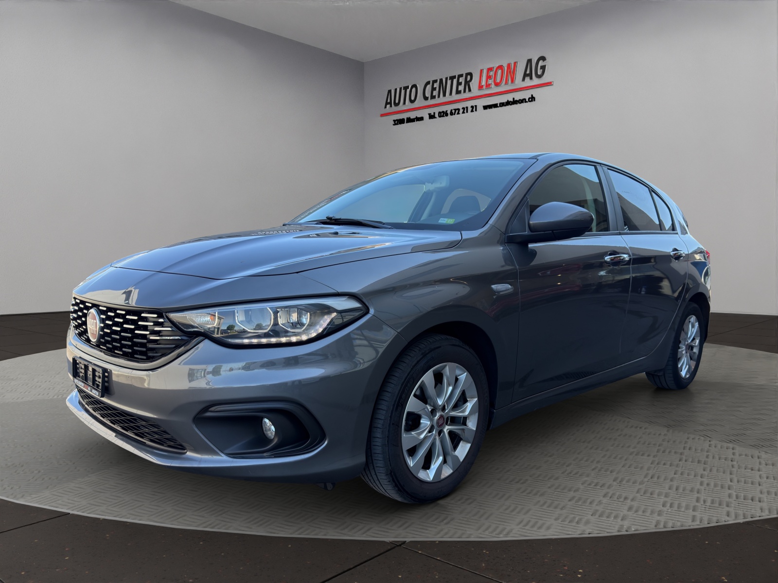 FIAT Tipo 1.4TJet Lounge-showroom-element-1