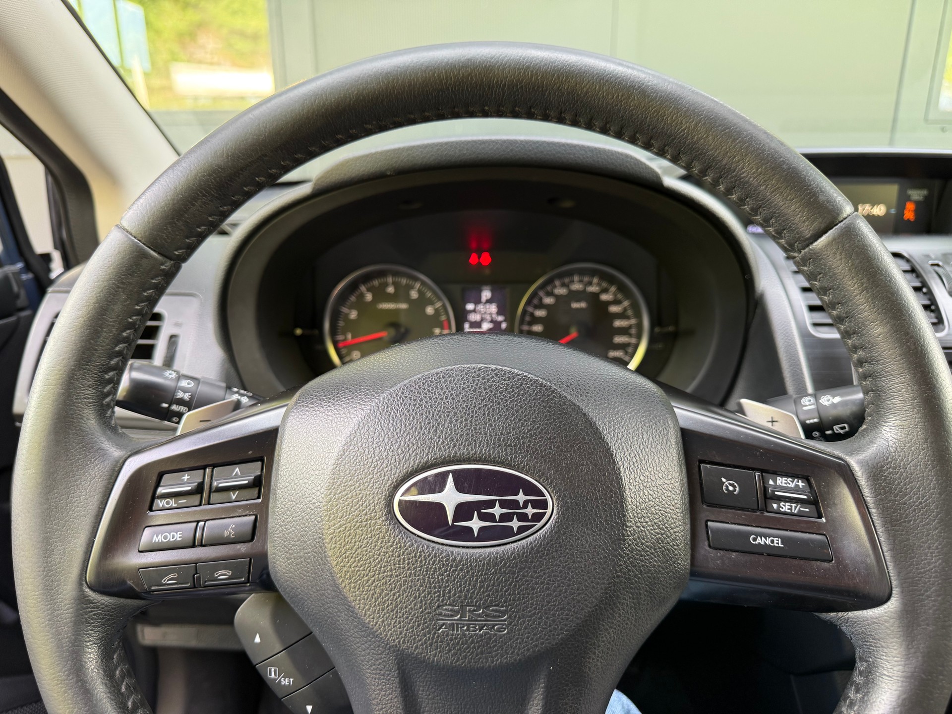 SUBARU XV 2.0 Swiss Two AWD CVT-image-11