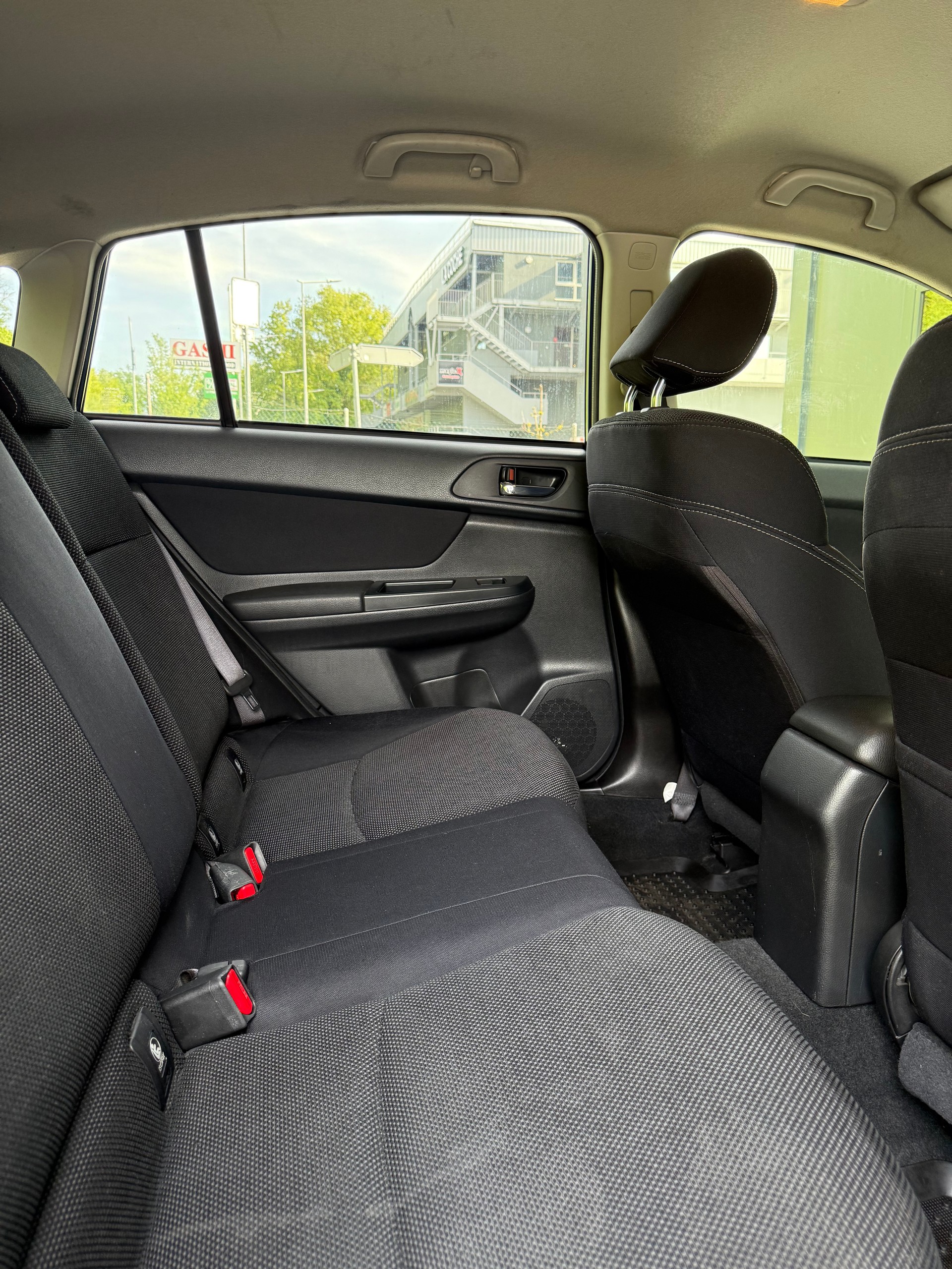 SUBARU XV 2.0 Swiss Two AWD CVT-image-15