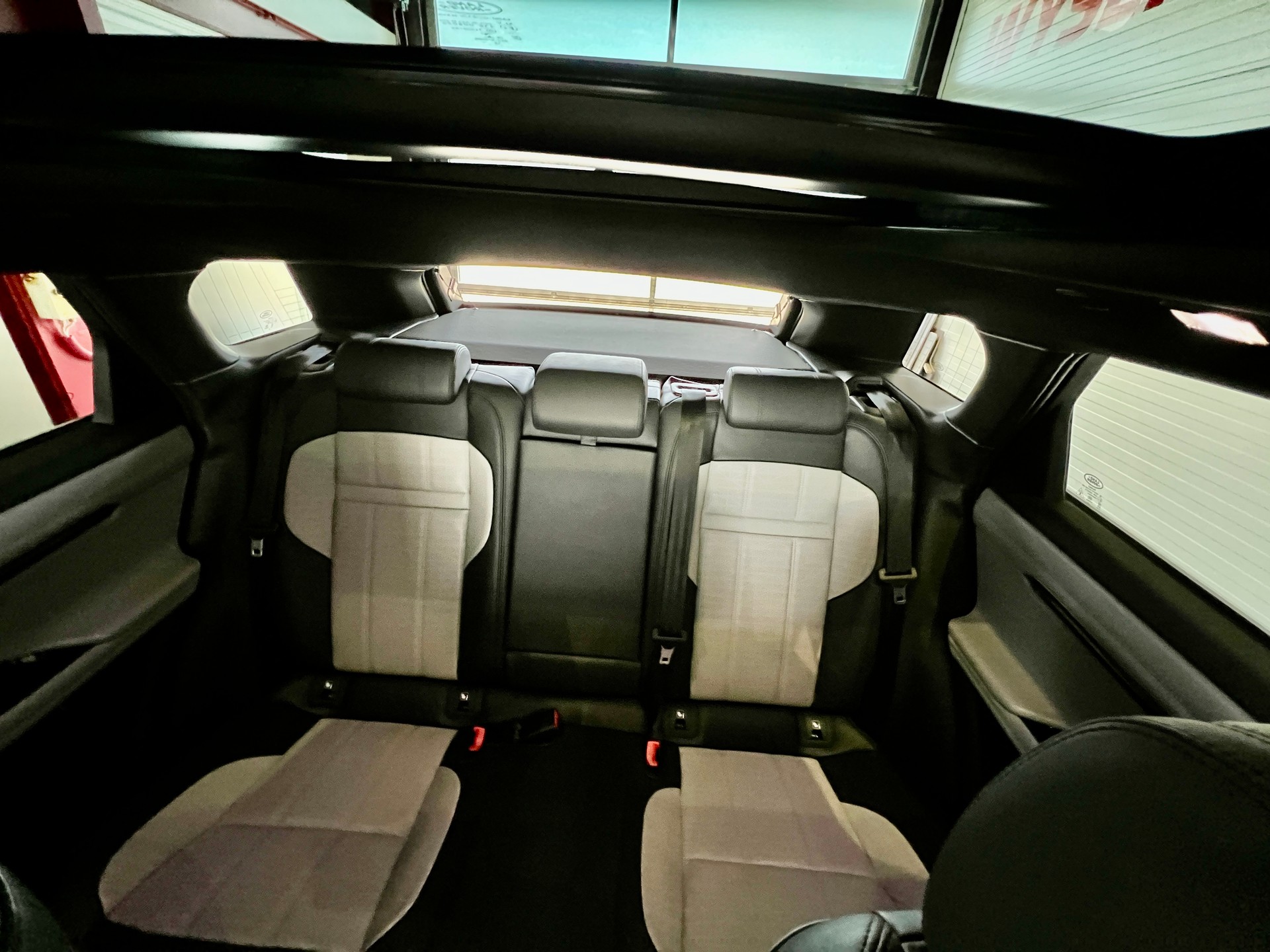 LAND ROVER Range Rover Evoque R-Dynamic P 300 HSE AT9-image-20