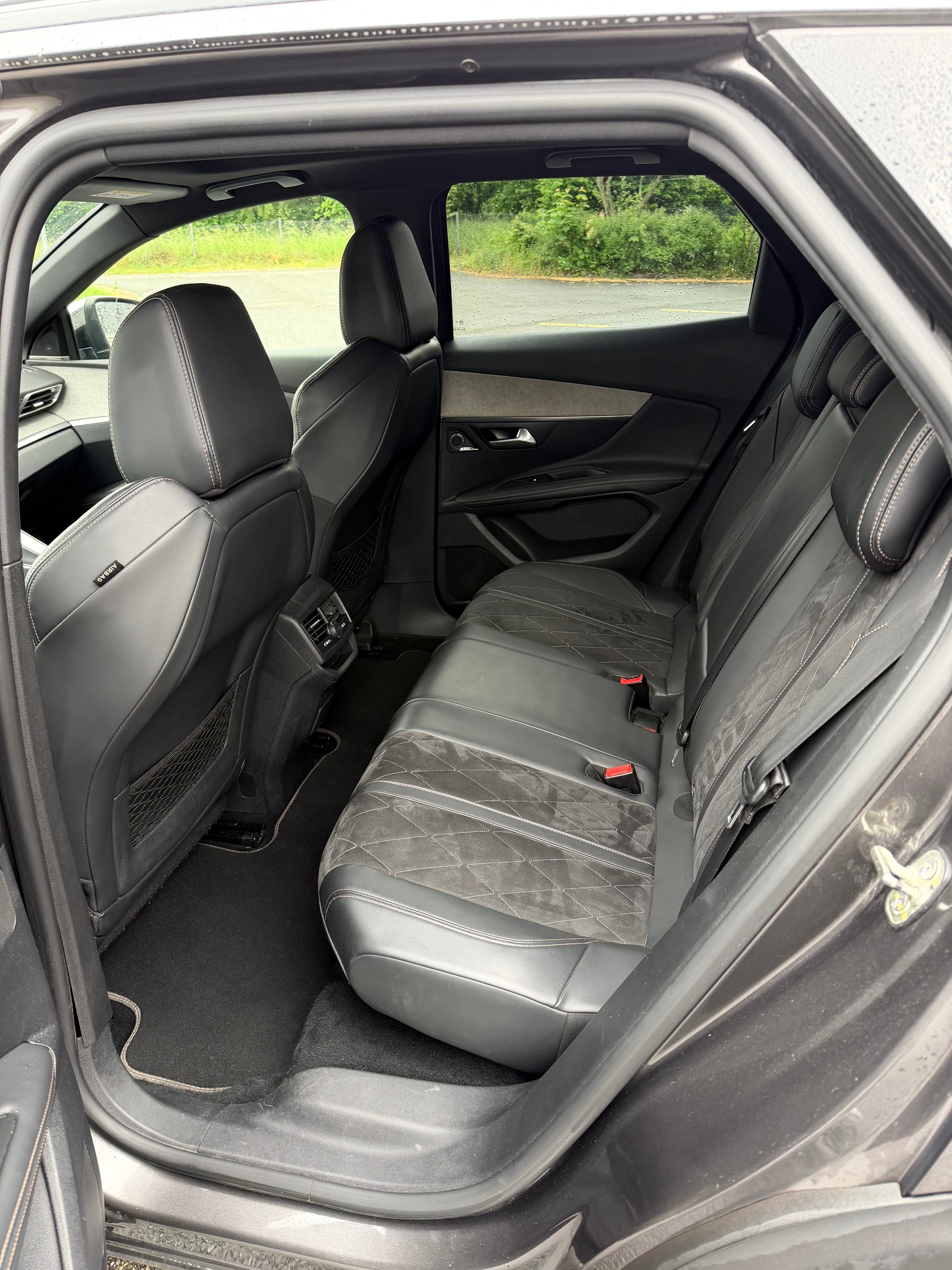 PEUGEOT 3008 2.0 BlueHDi GT EAT-image-7