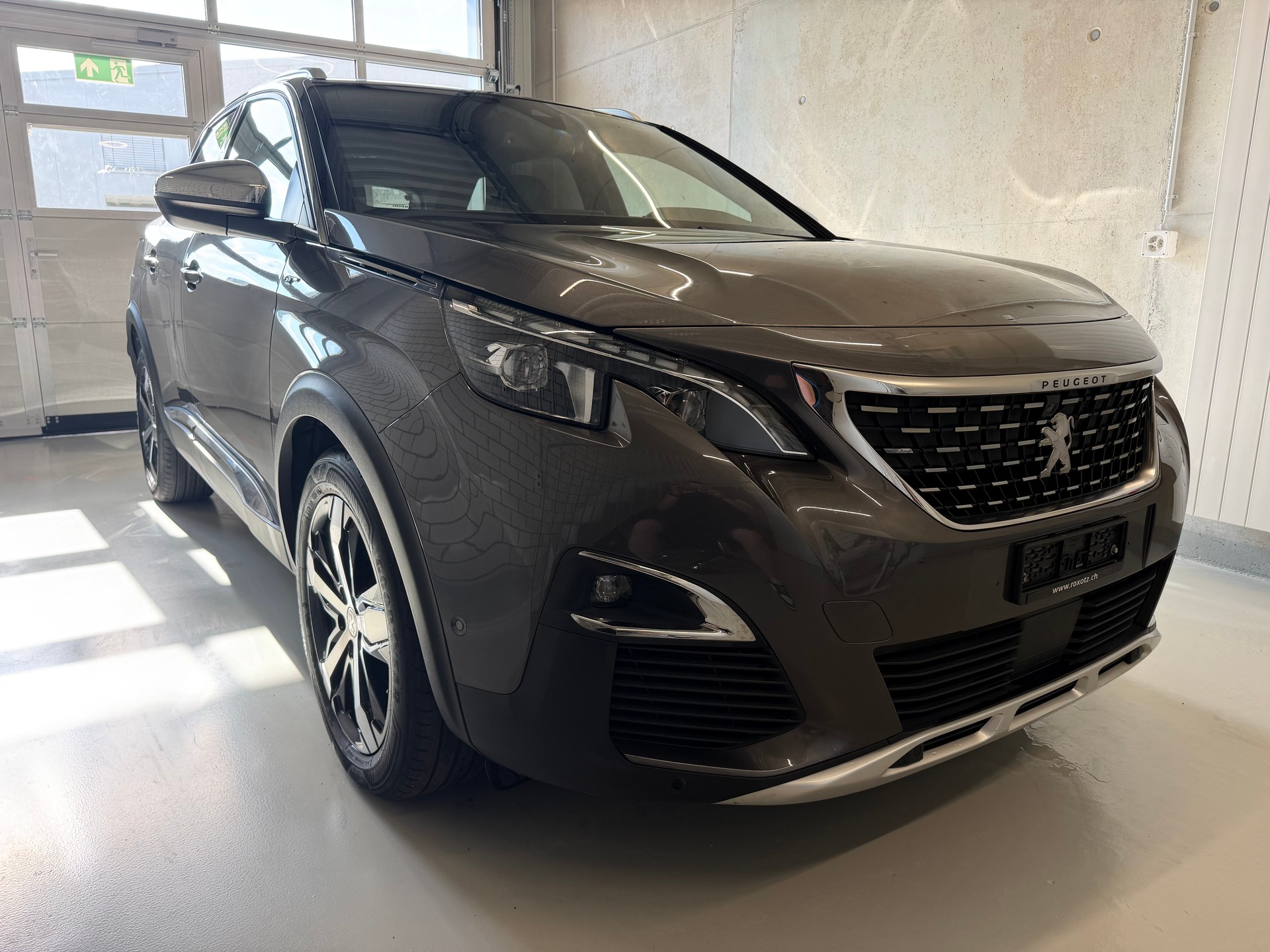 PEUGEOT 3008 2.0 BlueHDi GT EAT-image-1