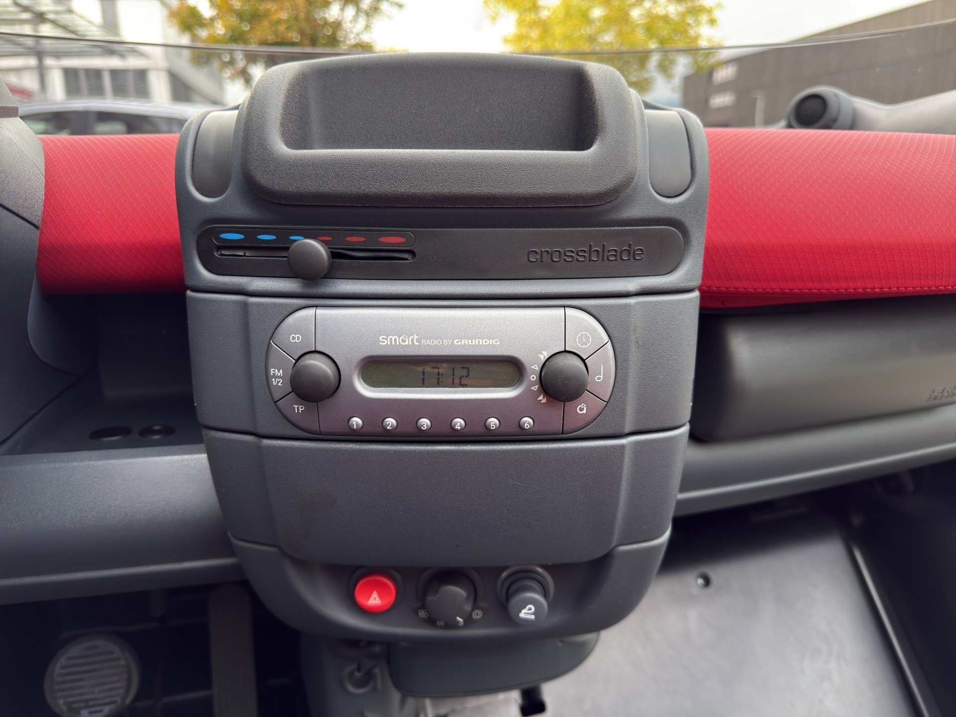 SMART City-Cabrio 600 70 Crossblade-image-17