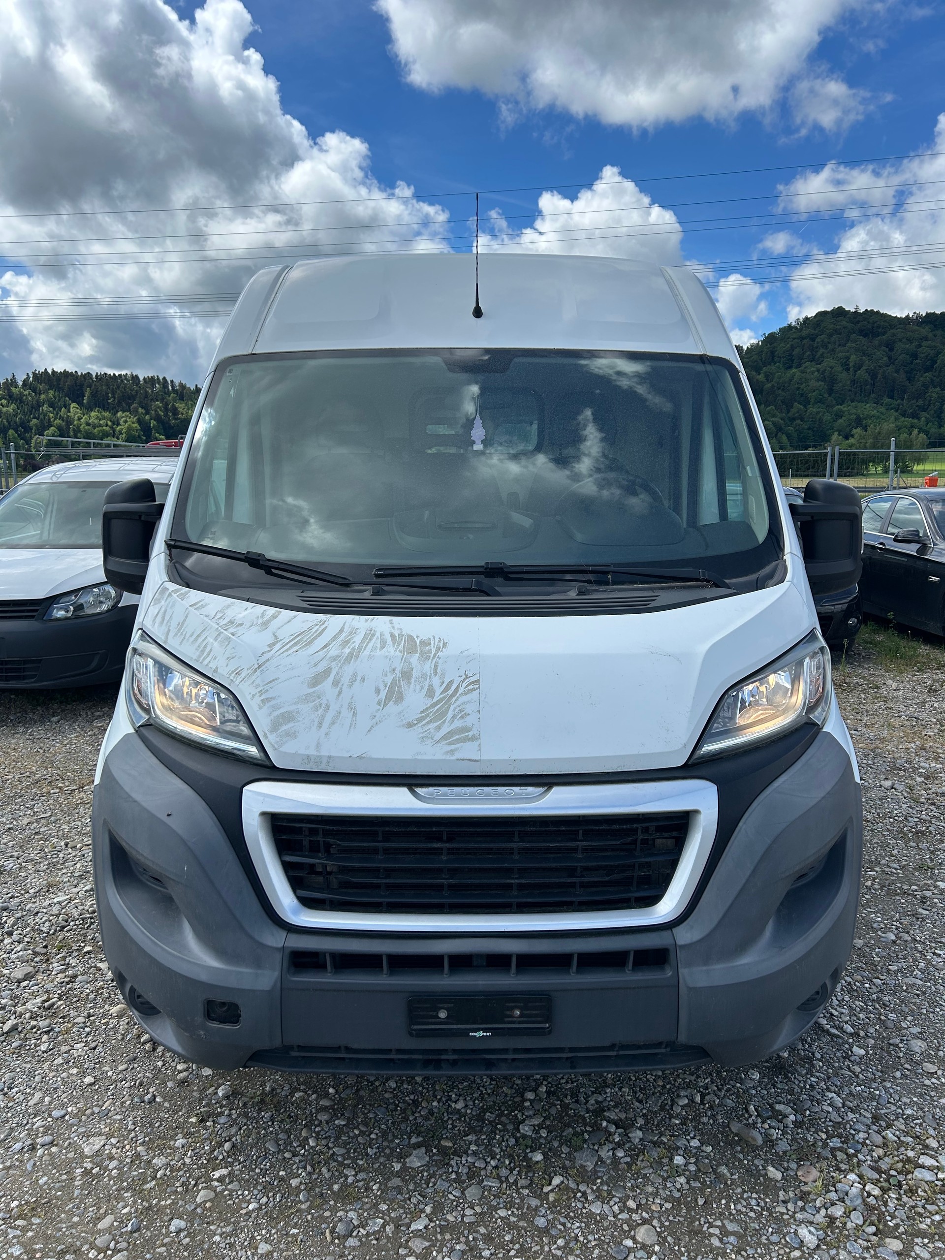 PEUGEOT Boxer 2.2 HDI 335 Active L2H2-image-1