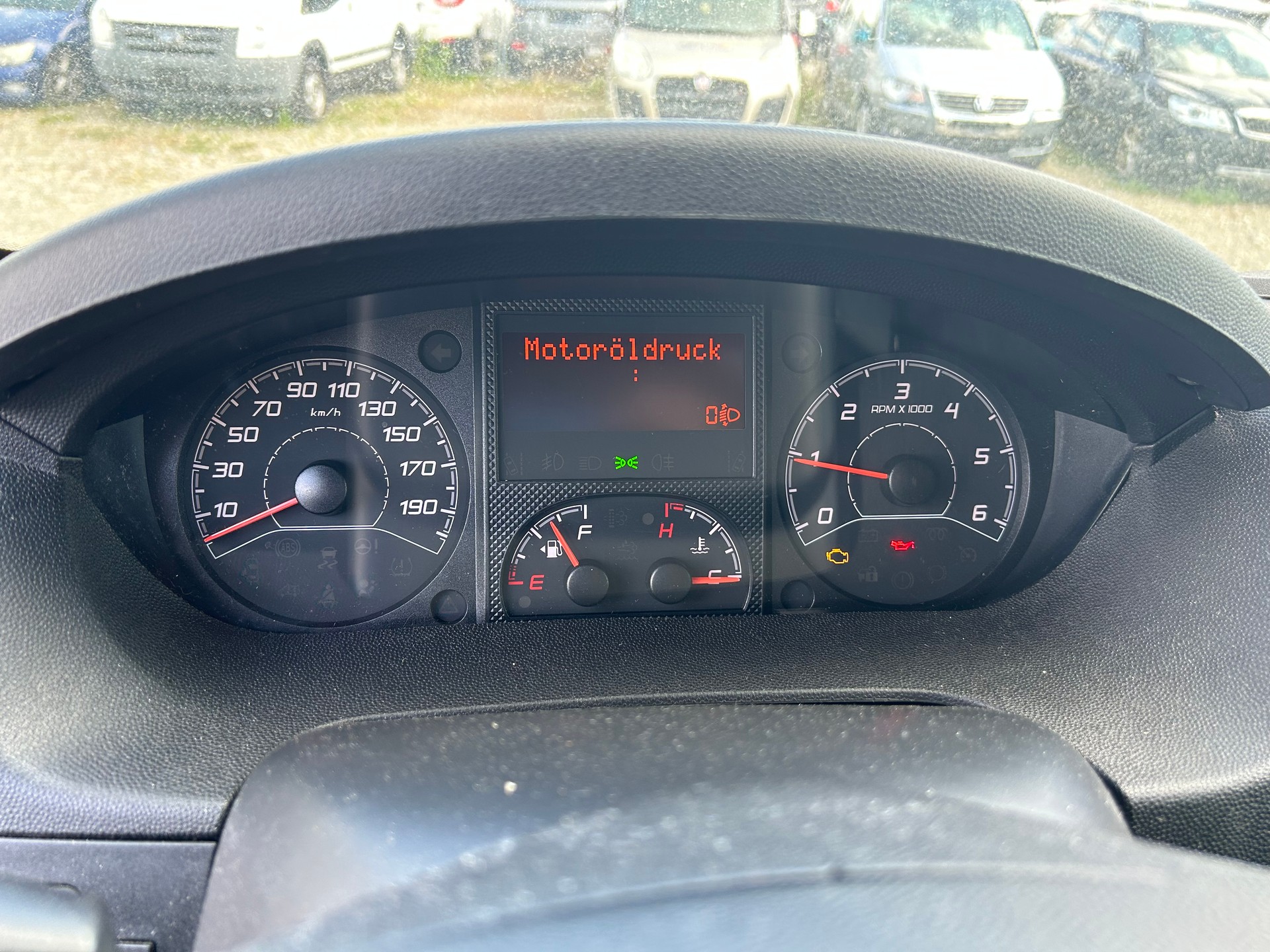 PEUGEOT Boxer 2.2 HDI 335 Active L2H2-image-6