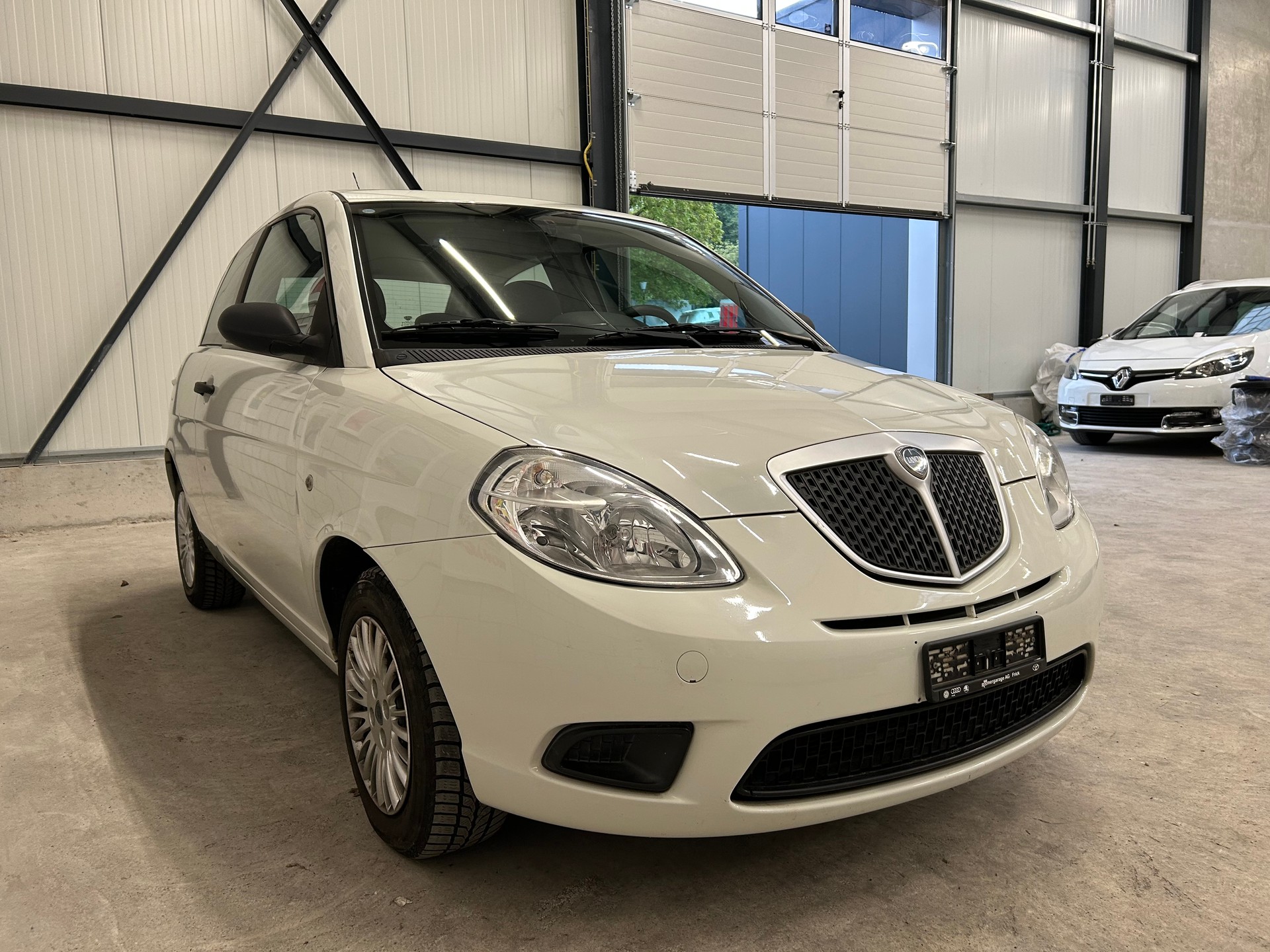 LANCIA YPSILON-image-2