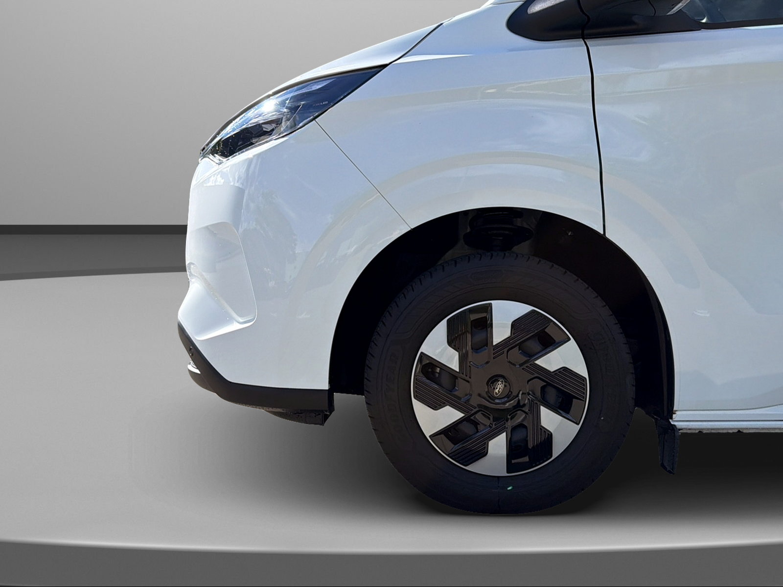 FORD Transit Custom Van 320 L1H1 65kWh Trend-image-14