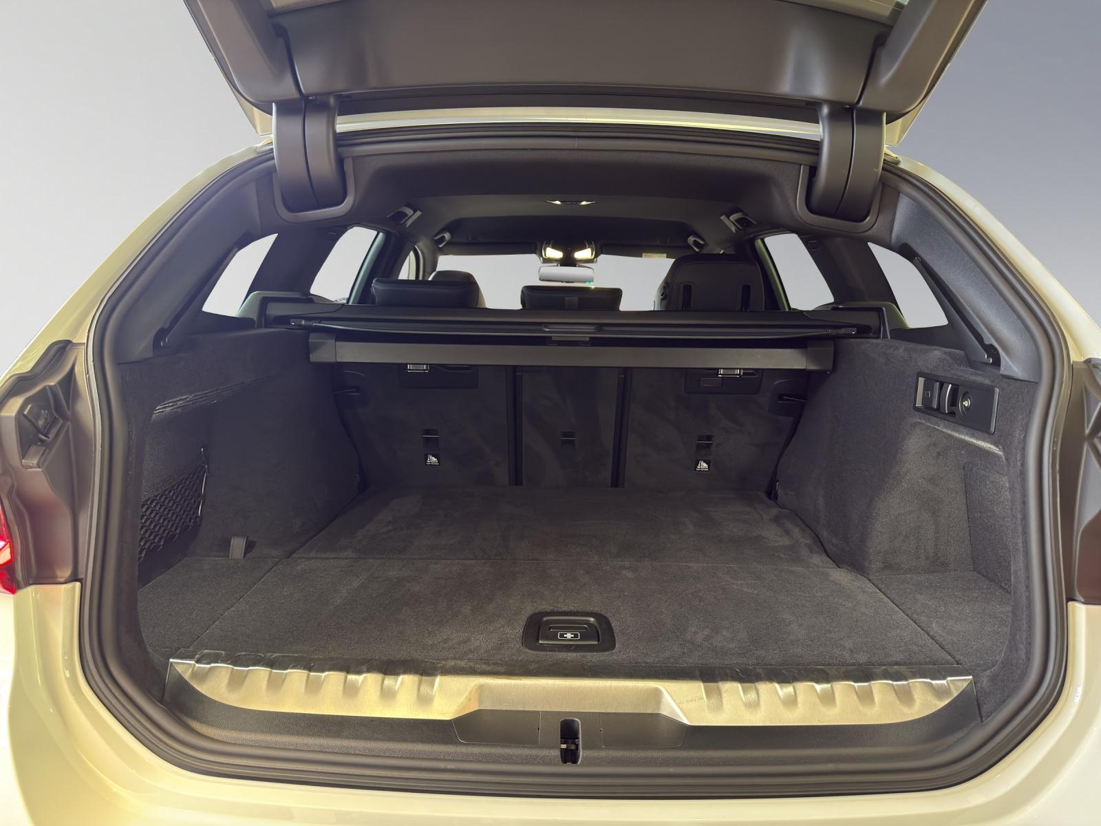BMW 330e xDrive Touring M-SportPaket-image-19