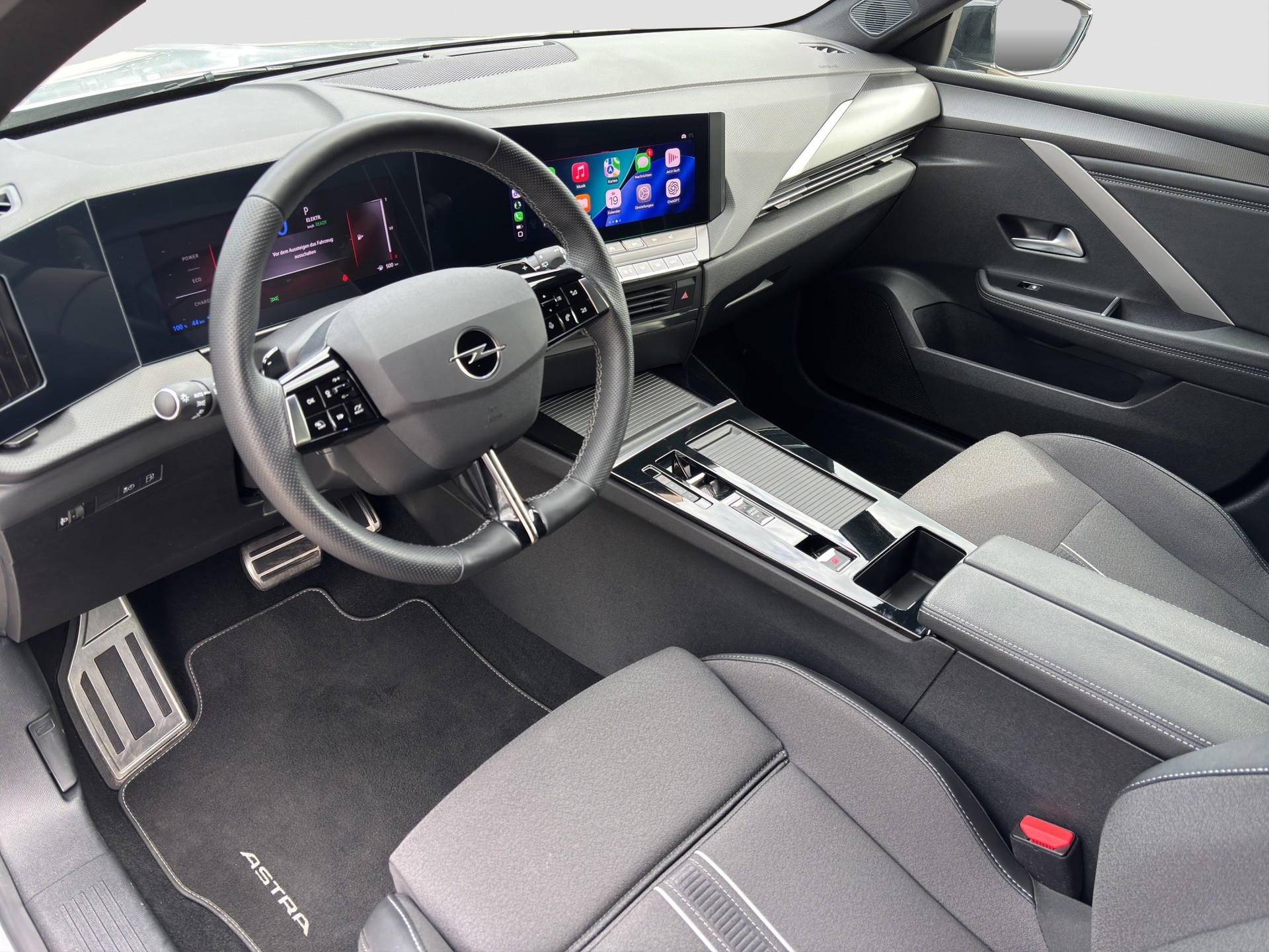 OPEL Astra 1.6 PHEV Turbo Swiss Plus A-image-11