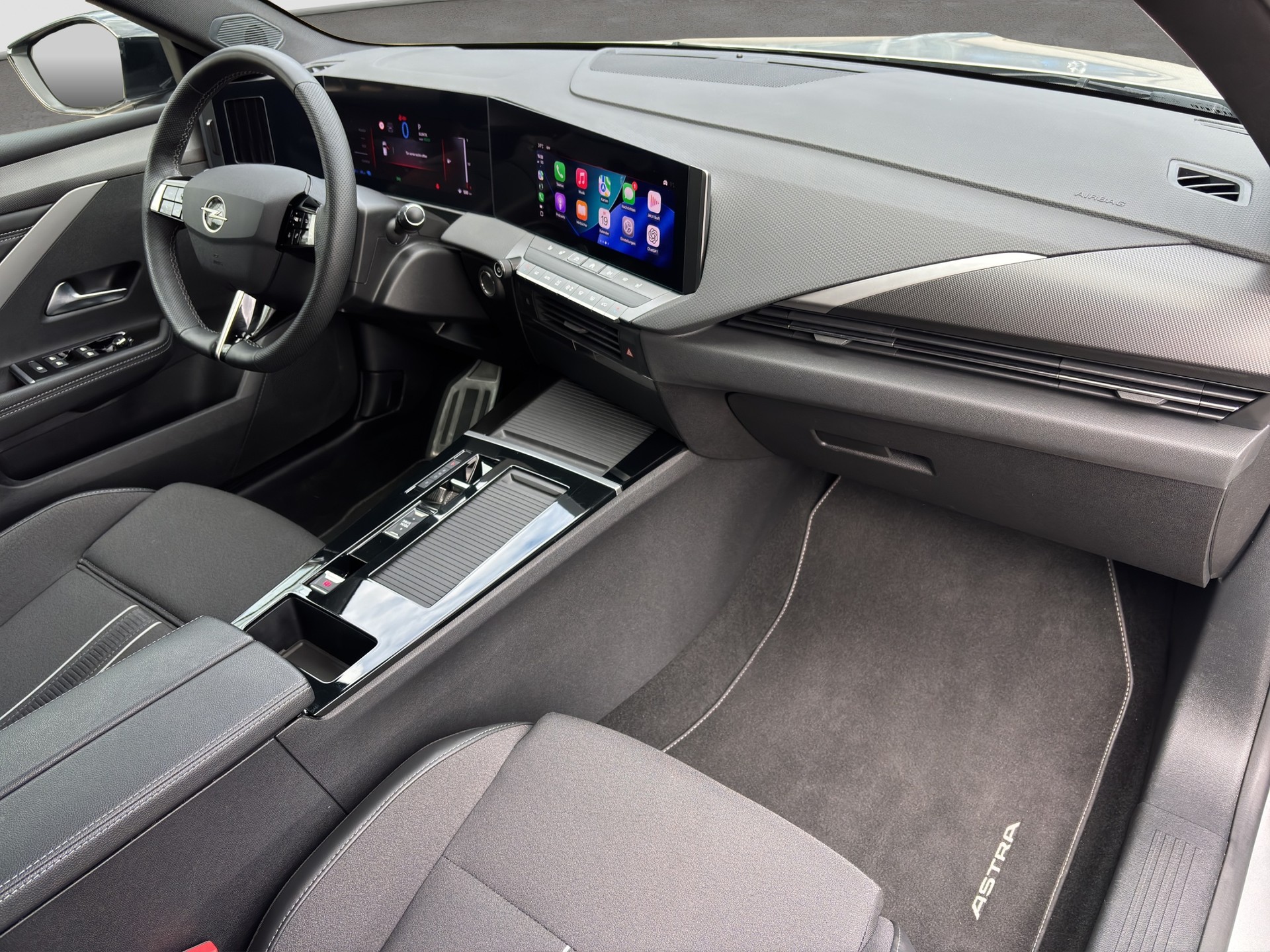 OPEL Astra 1.6 PHEV Turbo Swiss Plus A-image-12
