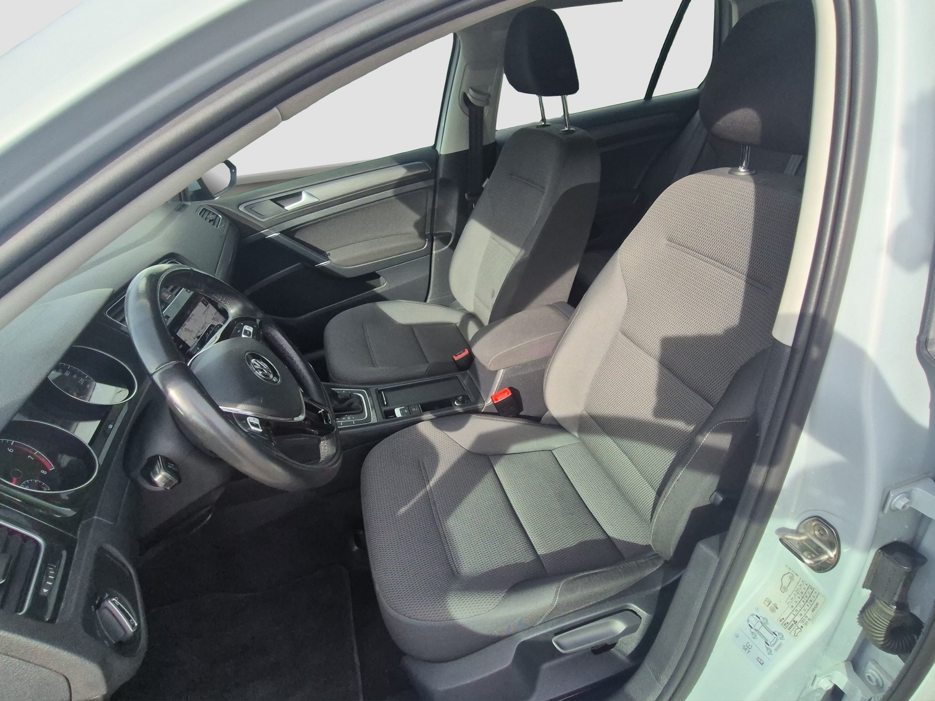 VW Golf 1.4 TSI Comfortline DSG-image-9