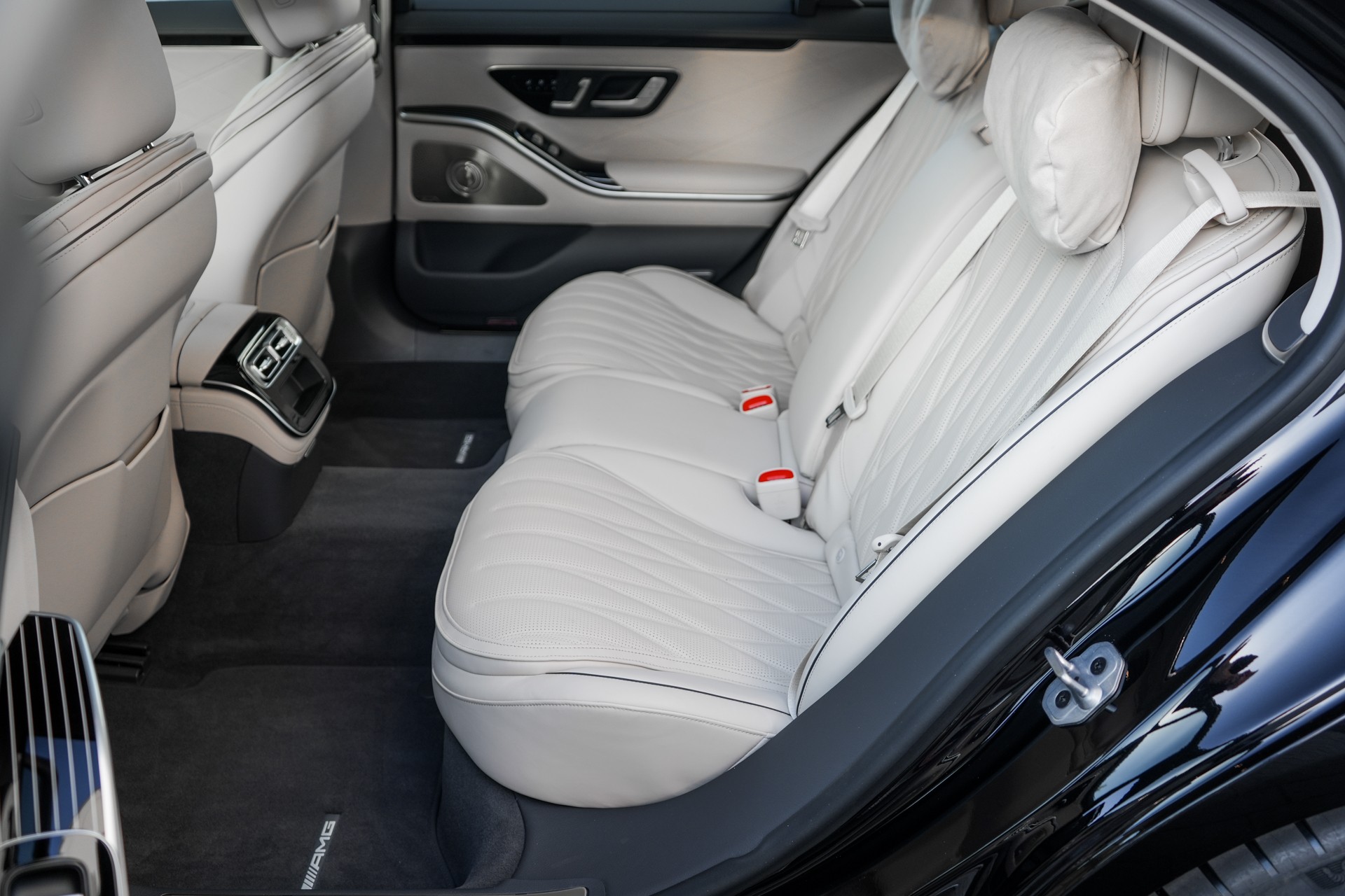 MERCEDES-BENZ S 63 AMG E Performance 4Matic-image-14