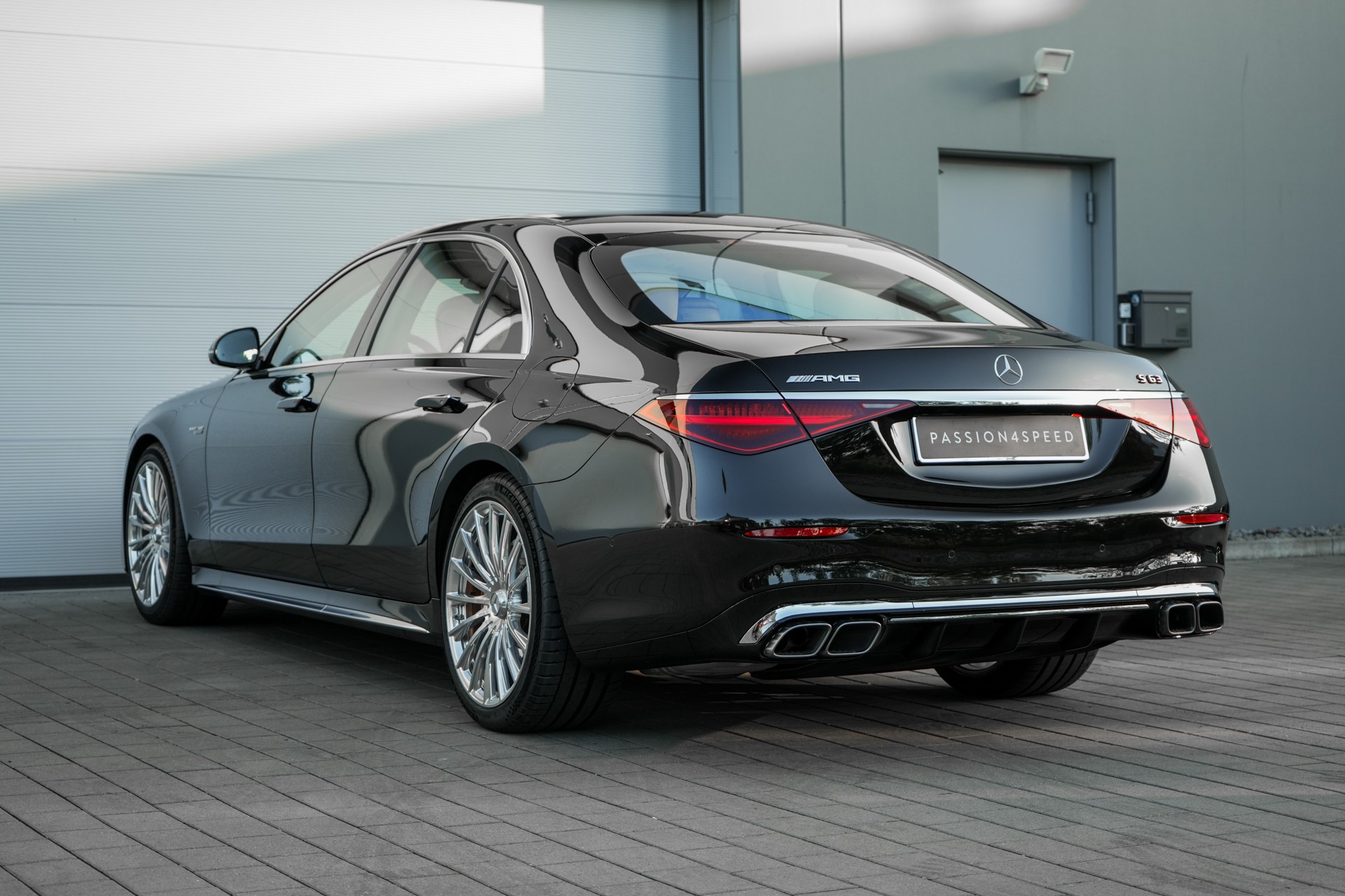 MERCEDES-BENZ S 63 AMG E Performance 4Matic-image-5