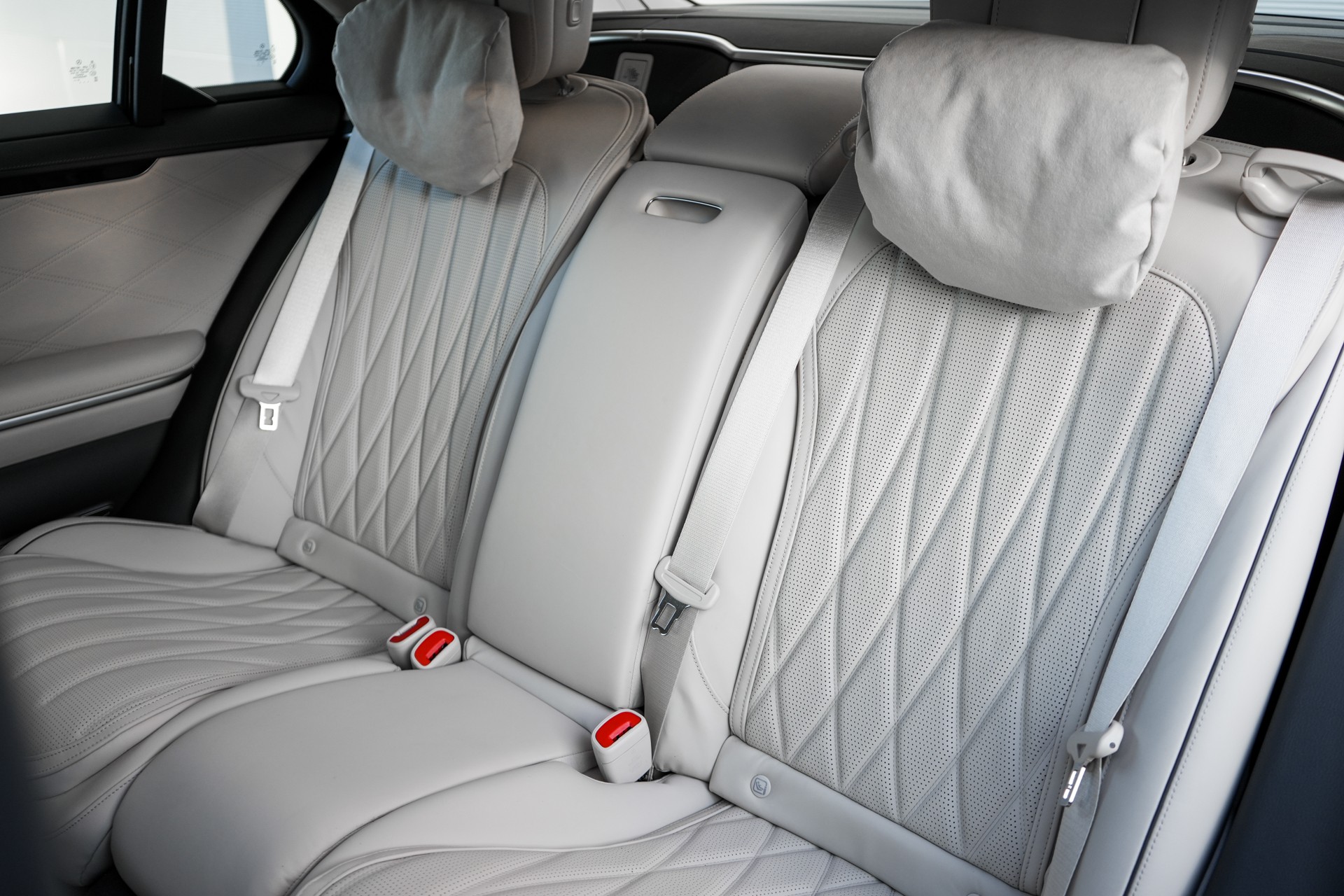 MERCEDES-BENZ S 63 AMG E Performance 4Matic-image-16