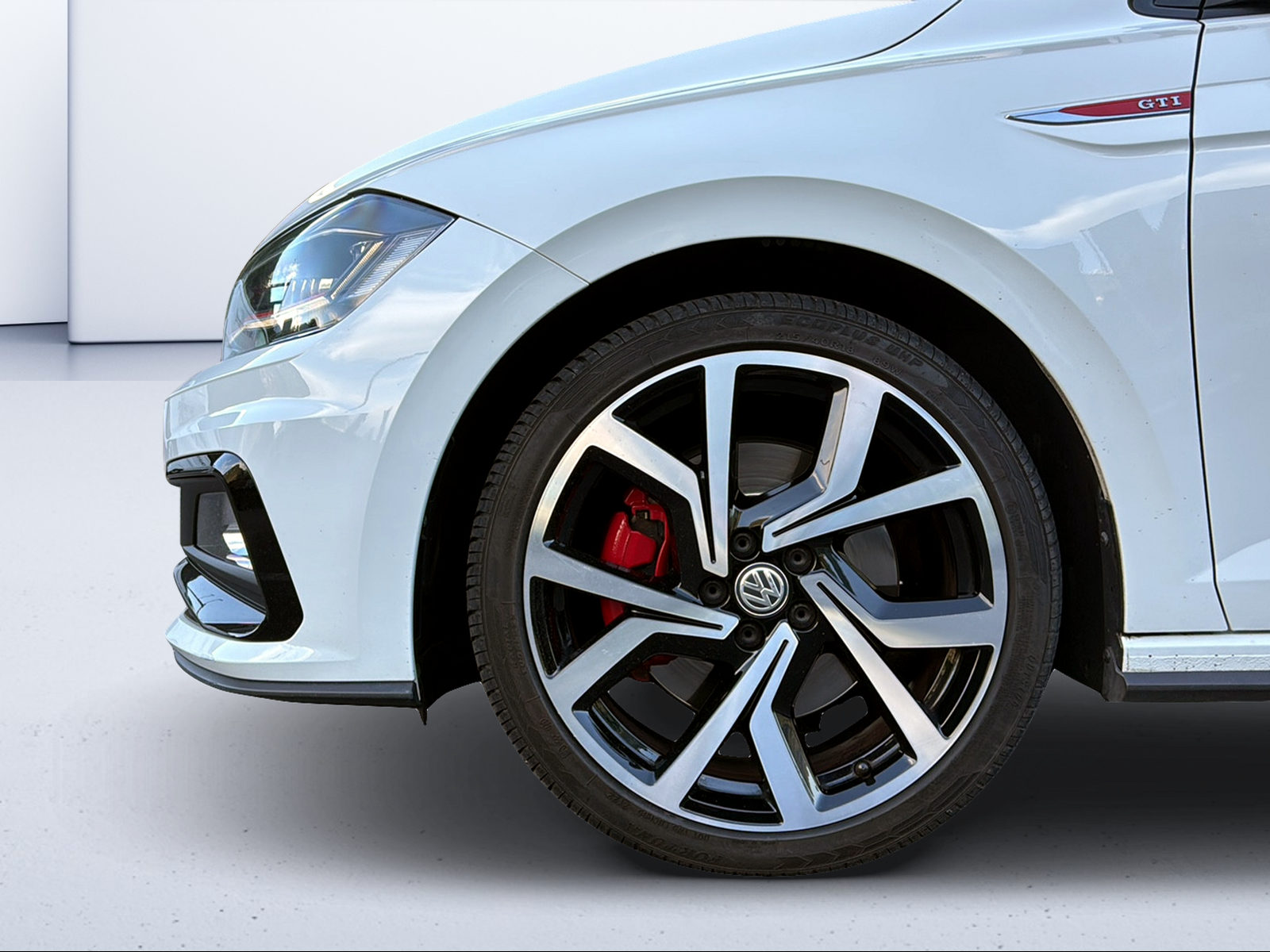 VW Polo 2.0 TSI GTI-image-13