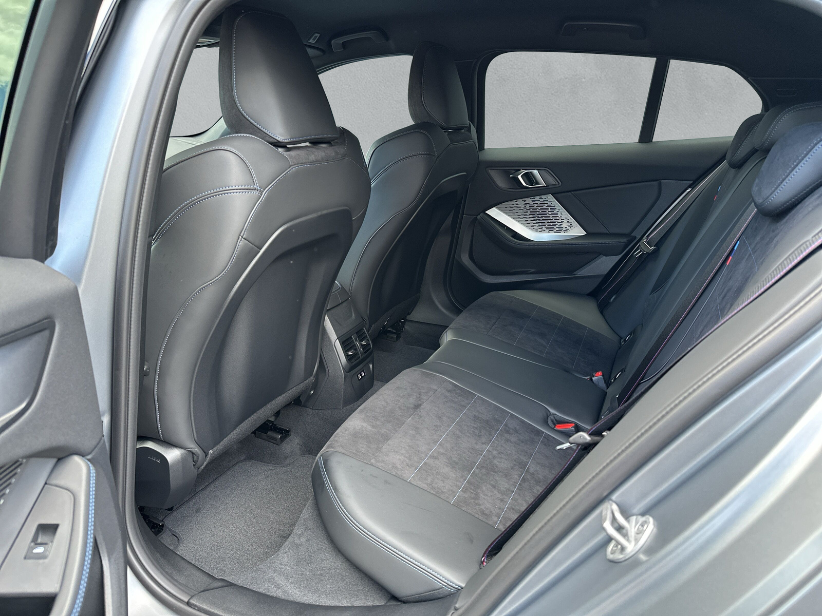 BMW 123 xDrive M Sport Pro Steptronic-image-14