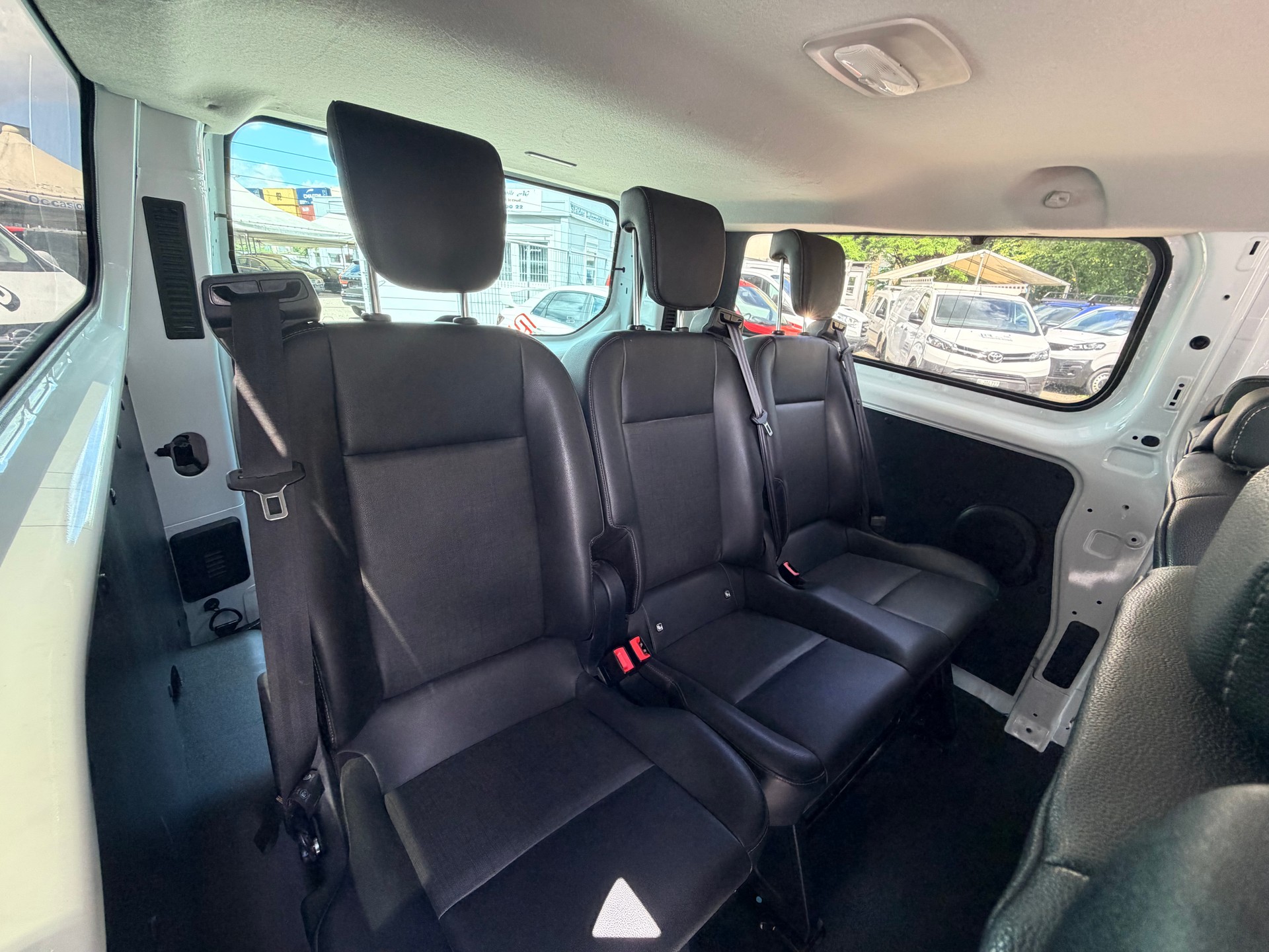 FORD Transit Custom 320 L2H1 Trend-image-11