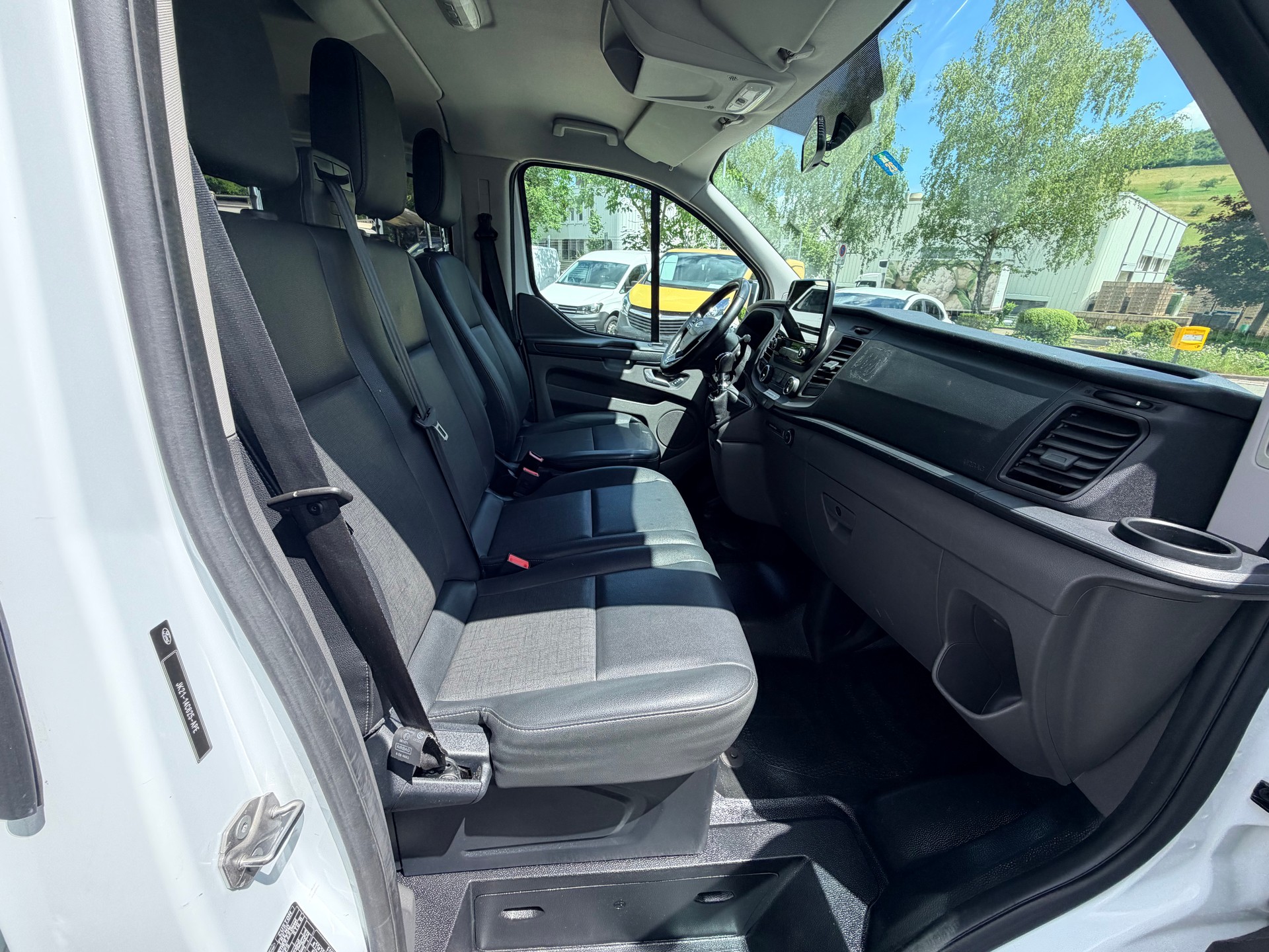 FORD Transit Custom 320 L2H1 Trend-image-8