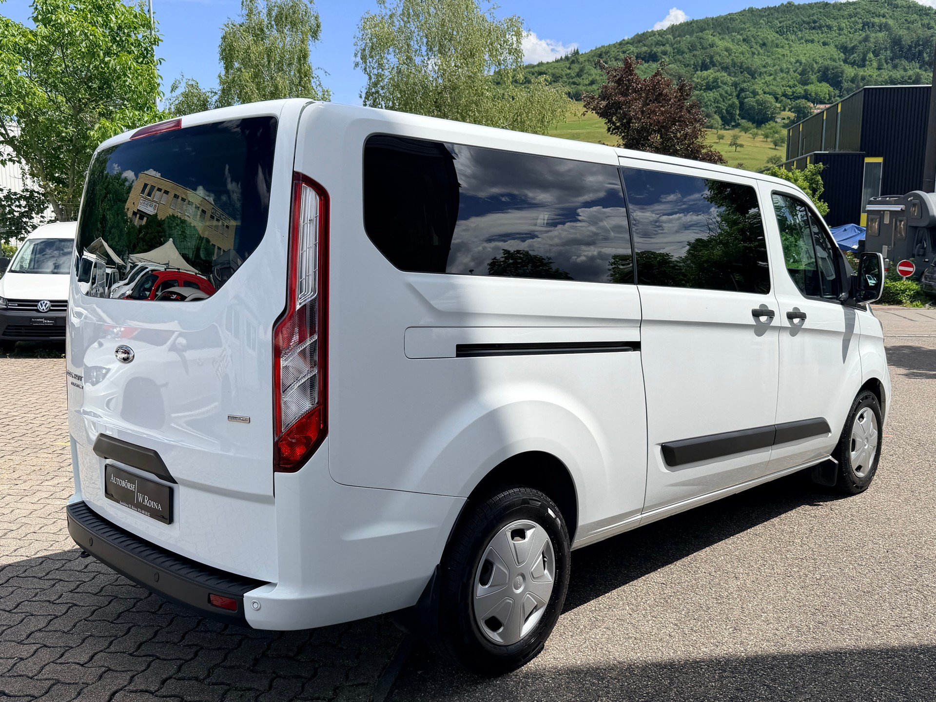 FORD Transit Custom 320 L2H1 Trend-image-2