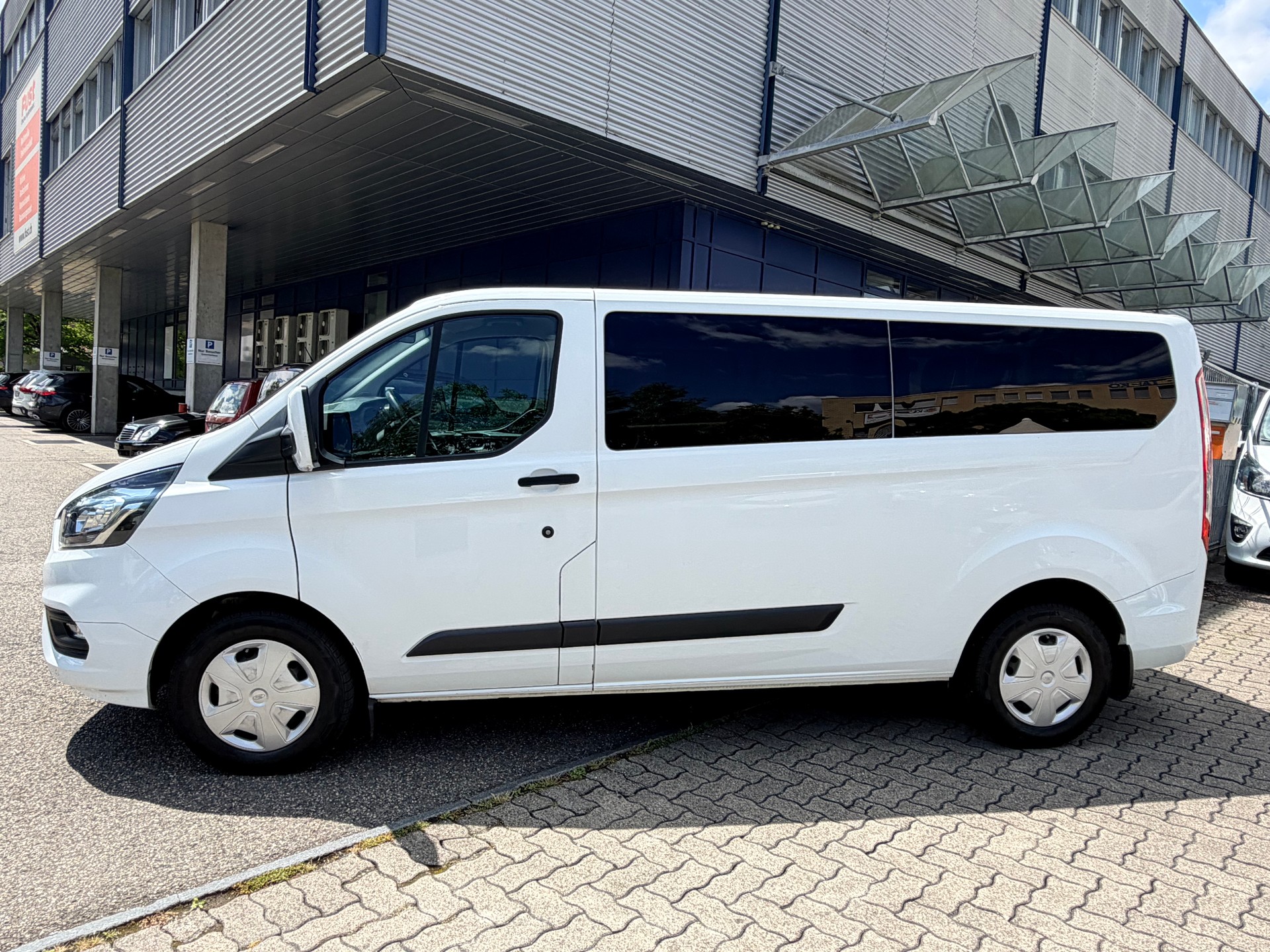 FORD Transit Custom 320 L2H1 Trend-image-5