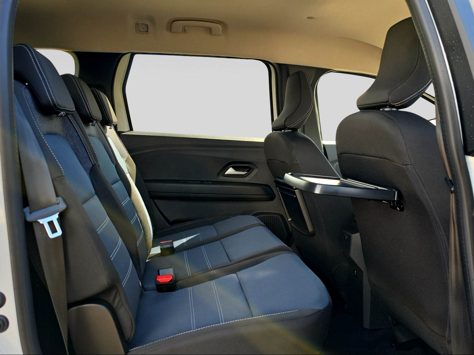 DACIA Jogger Journey hybrid 155 7-Plätzer-image-10