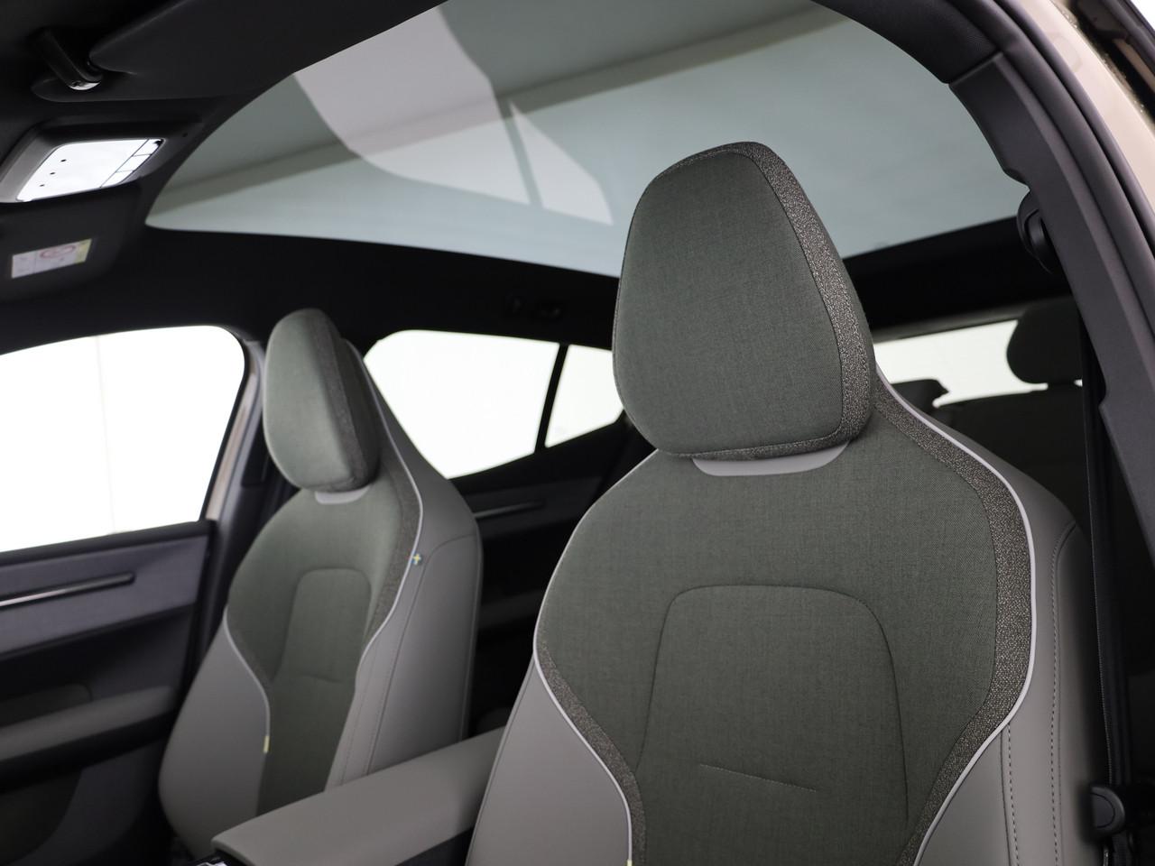 VOLVO EX30 CC P8 Ultra AWD-image-10
