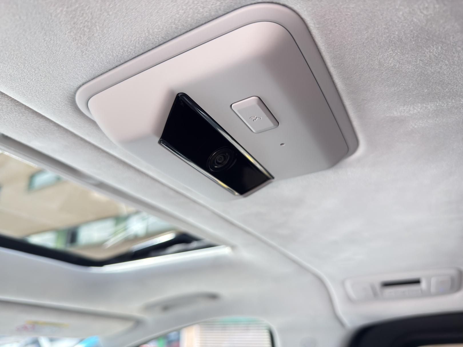 HYUNDAI Staria Premium 1.6 T-GDi HEV Vertex A-image-21
