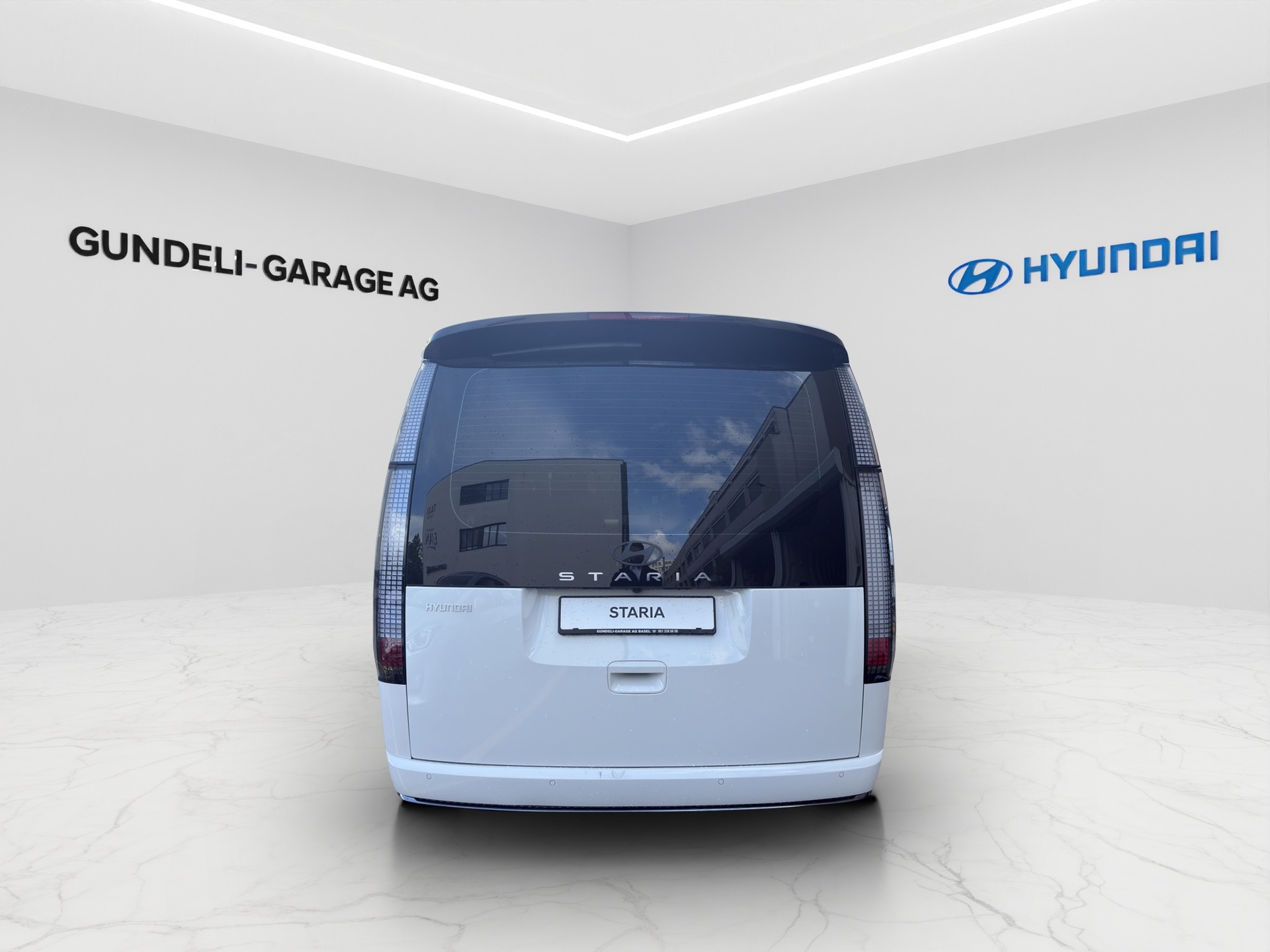 HYUNDAI Staria Premium 1.6 T-GDi HEV Vertex A-image-6