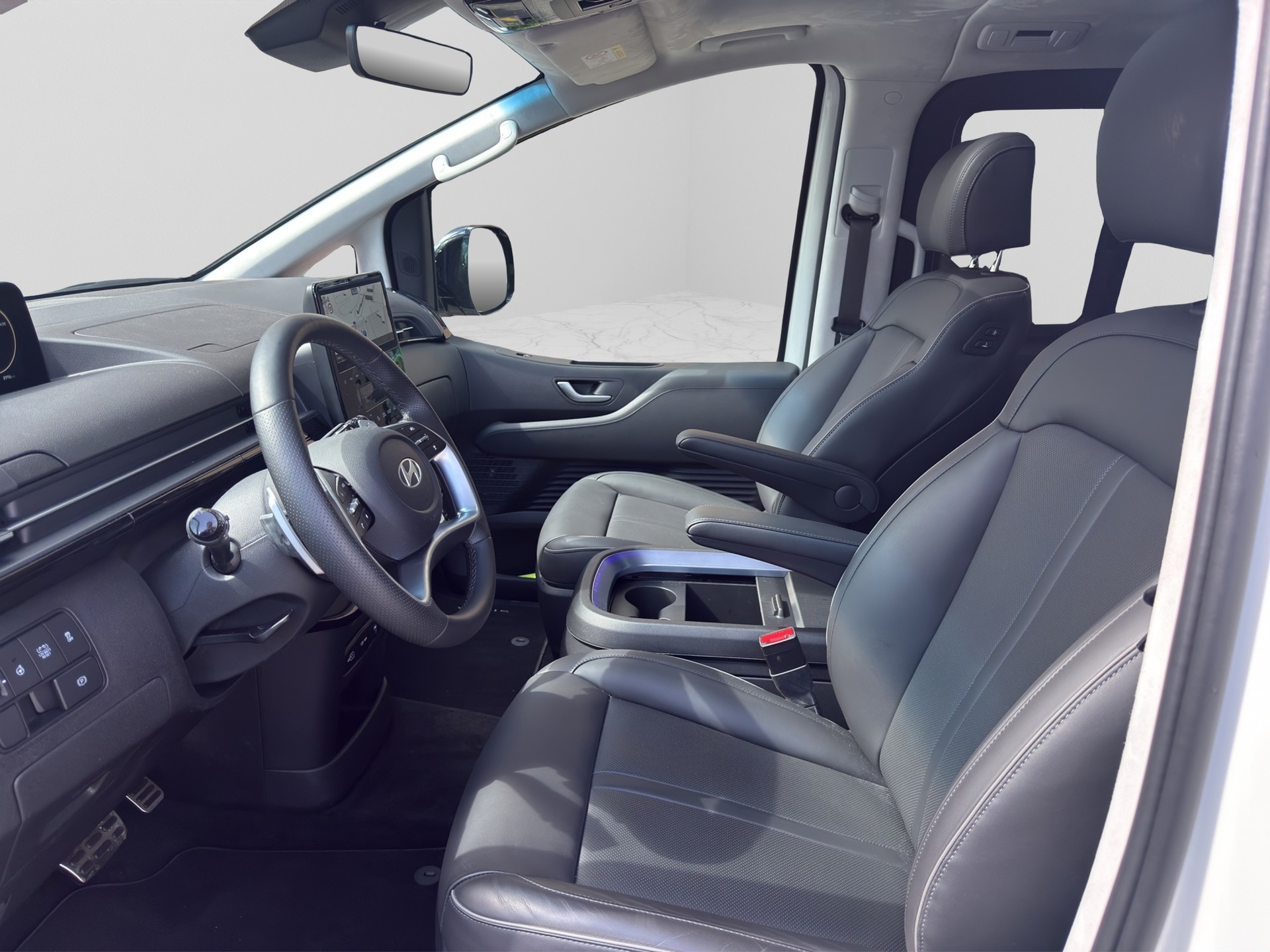 HYUNDAI Staria Premium 1.6 T-GDi HEV Vertex A-image-8